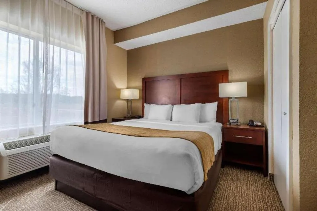 Bed in Comfort Inn & Suites
