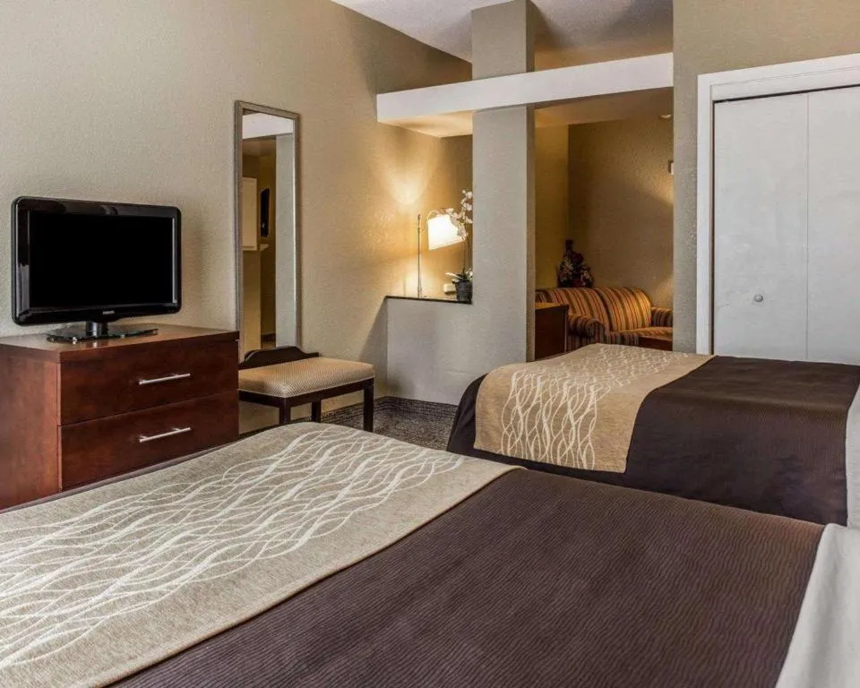Bed in Comfort Inn & Suites