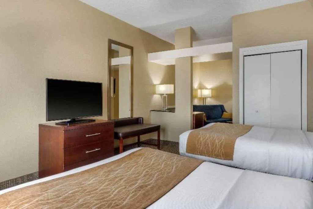 Bed in Comfort Inn & Suites