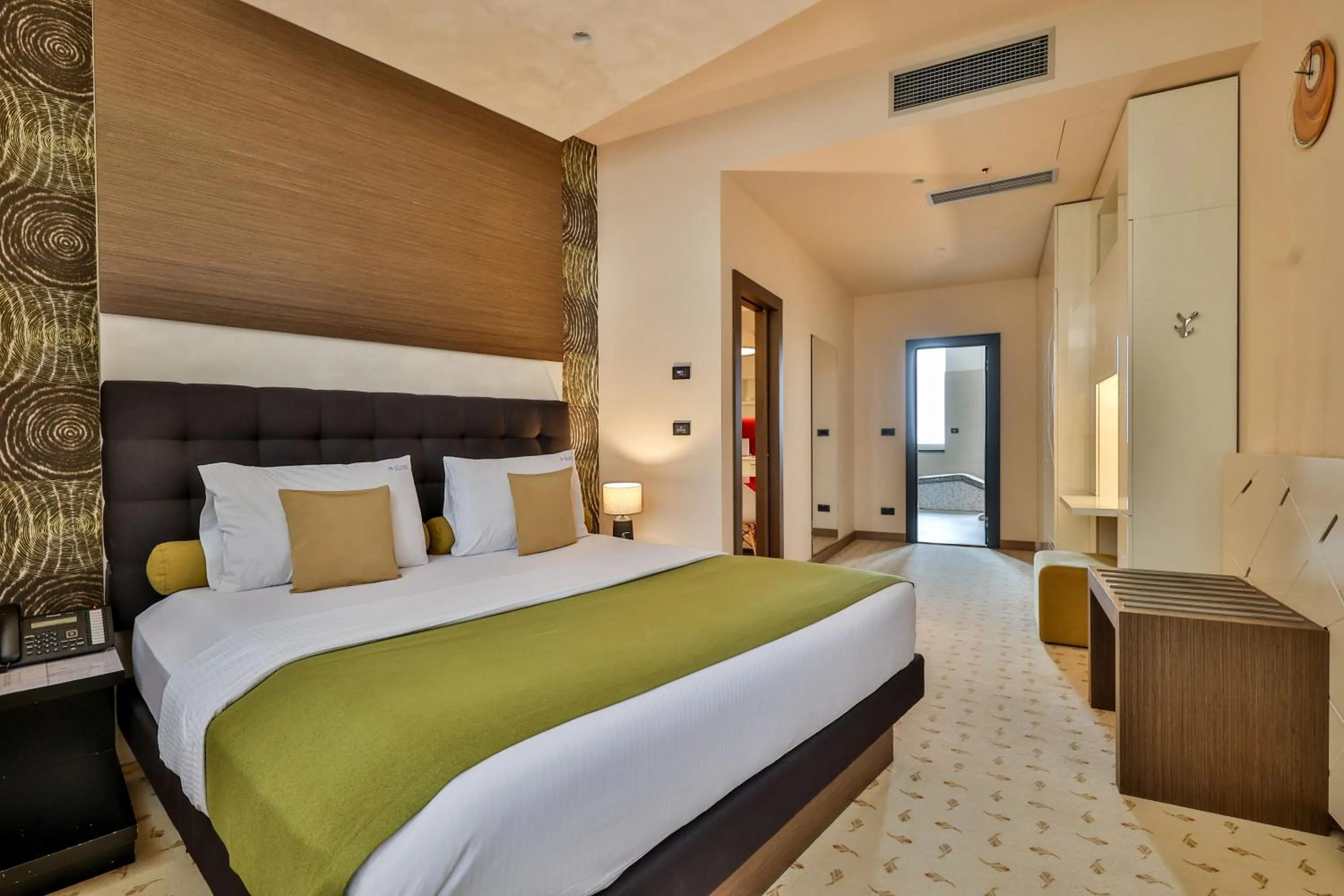 Bed in Atera Business Suites