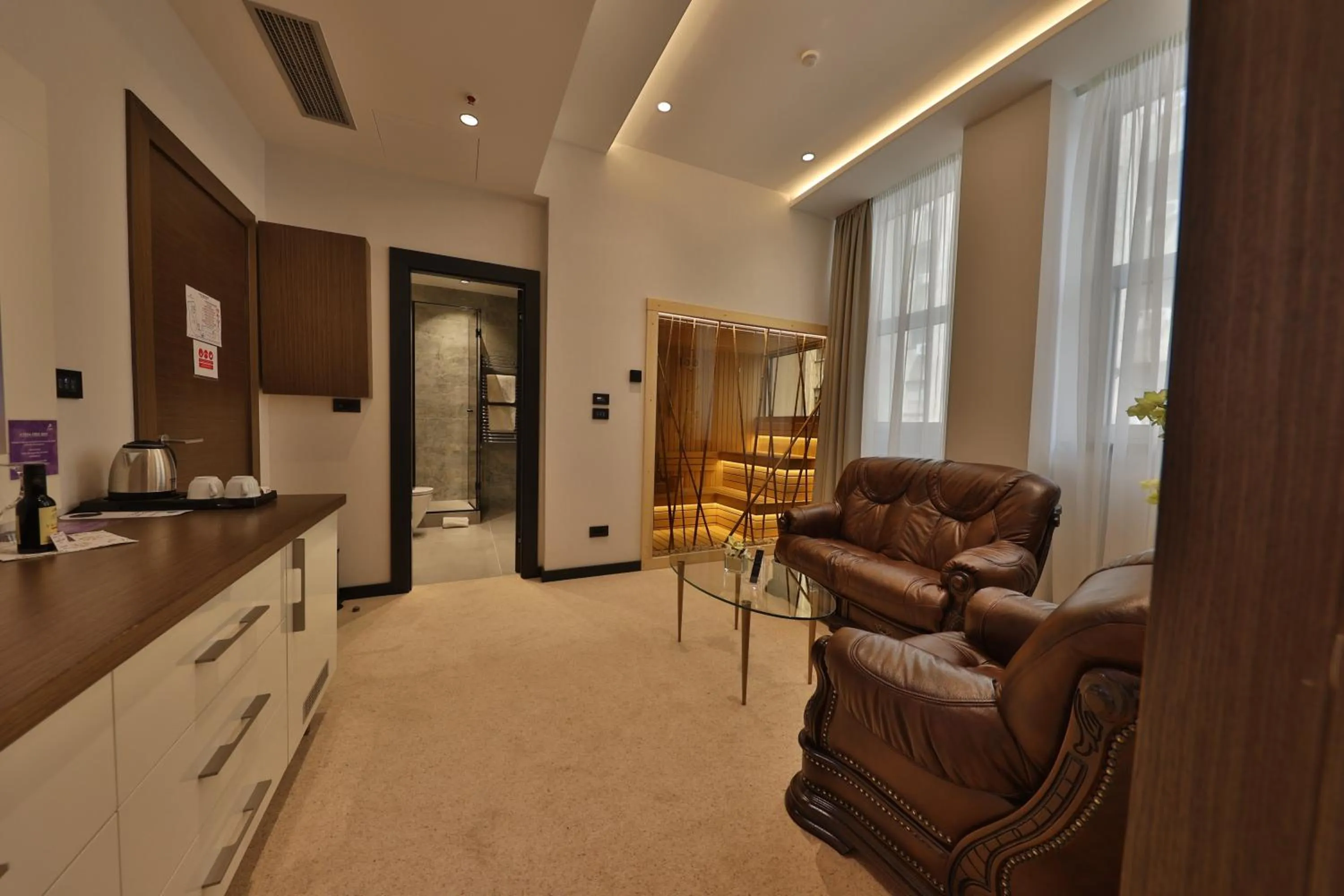 Living room in Atera Business Suites