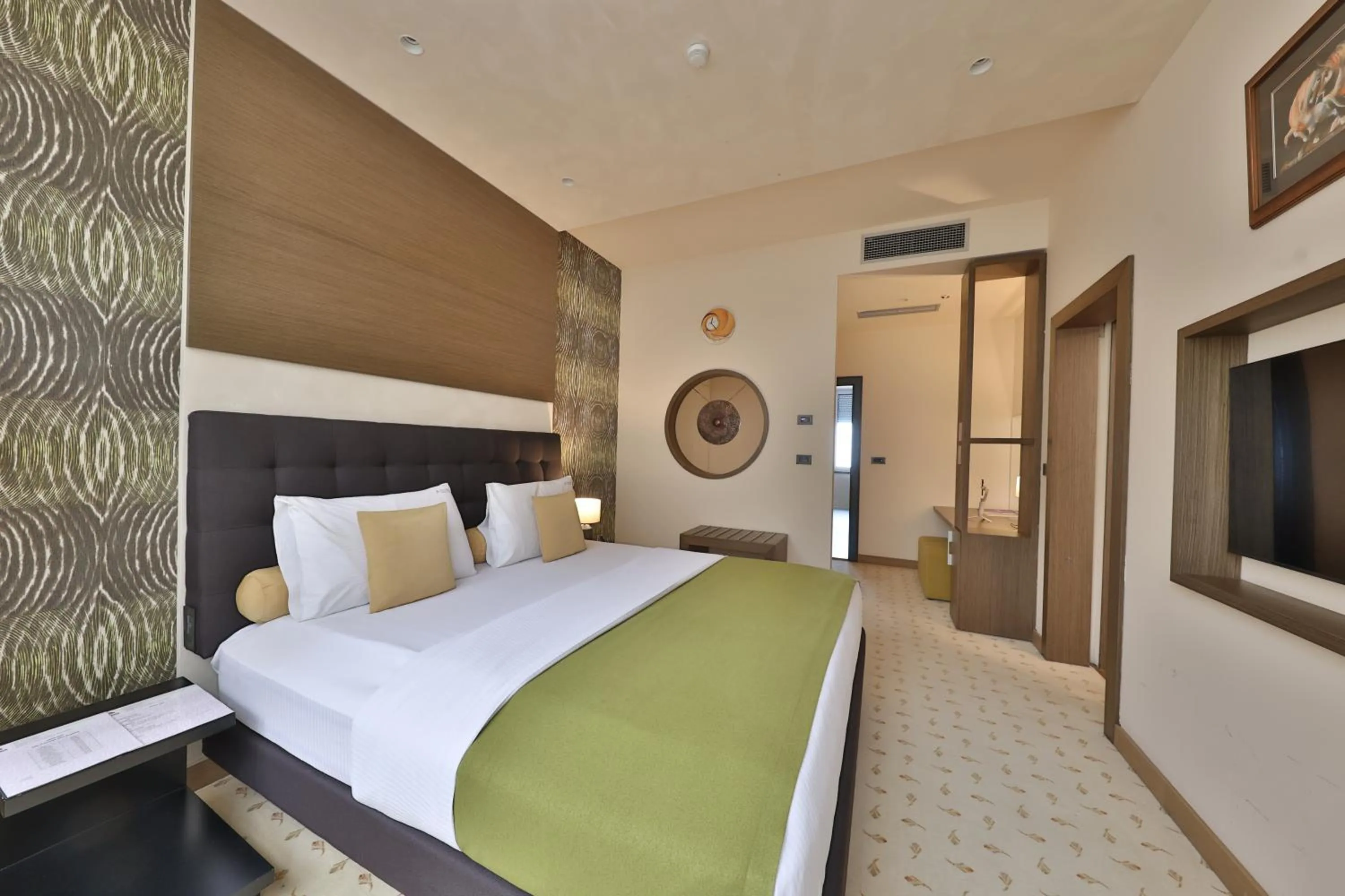 TV and multimedia, Bed in Atera Business Suites