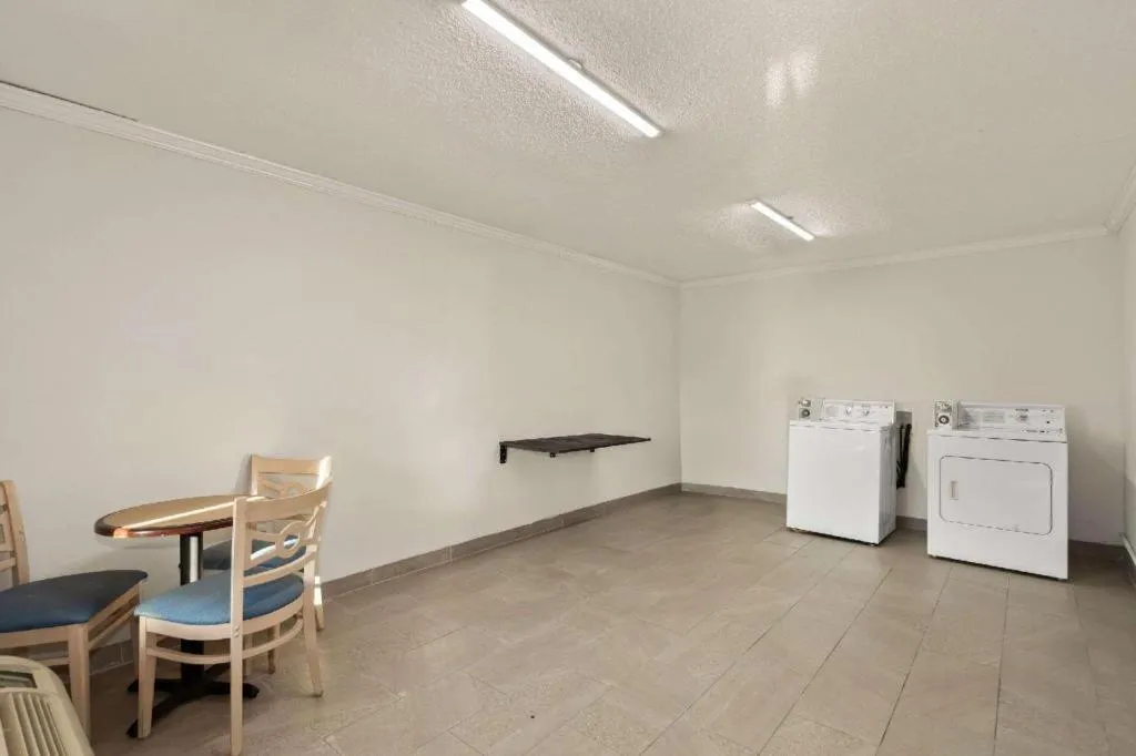 Rodeway Inn Lumberton Central