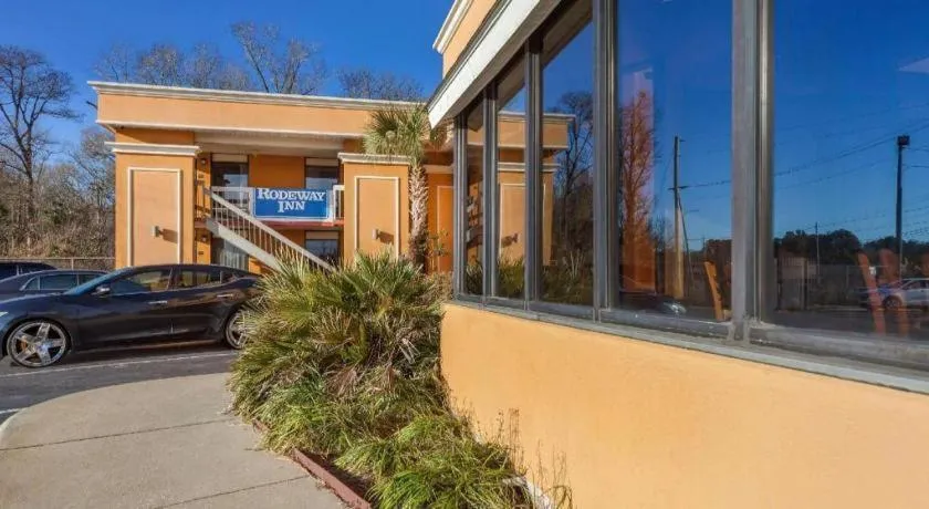 Rodeway Inn Lumberton Central