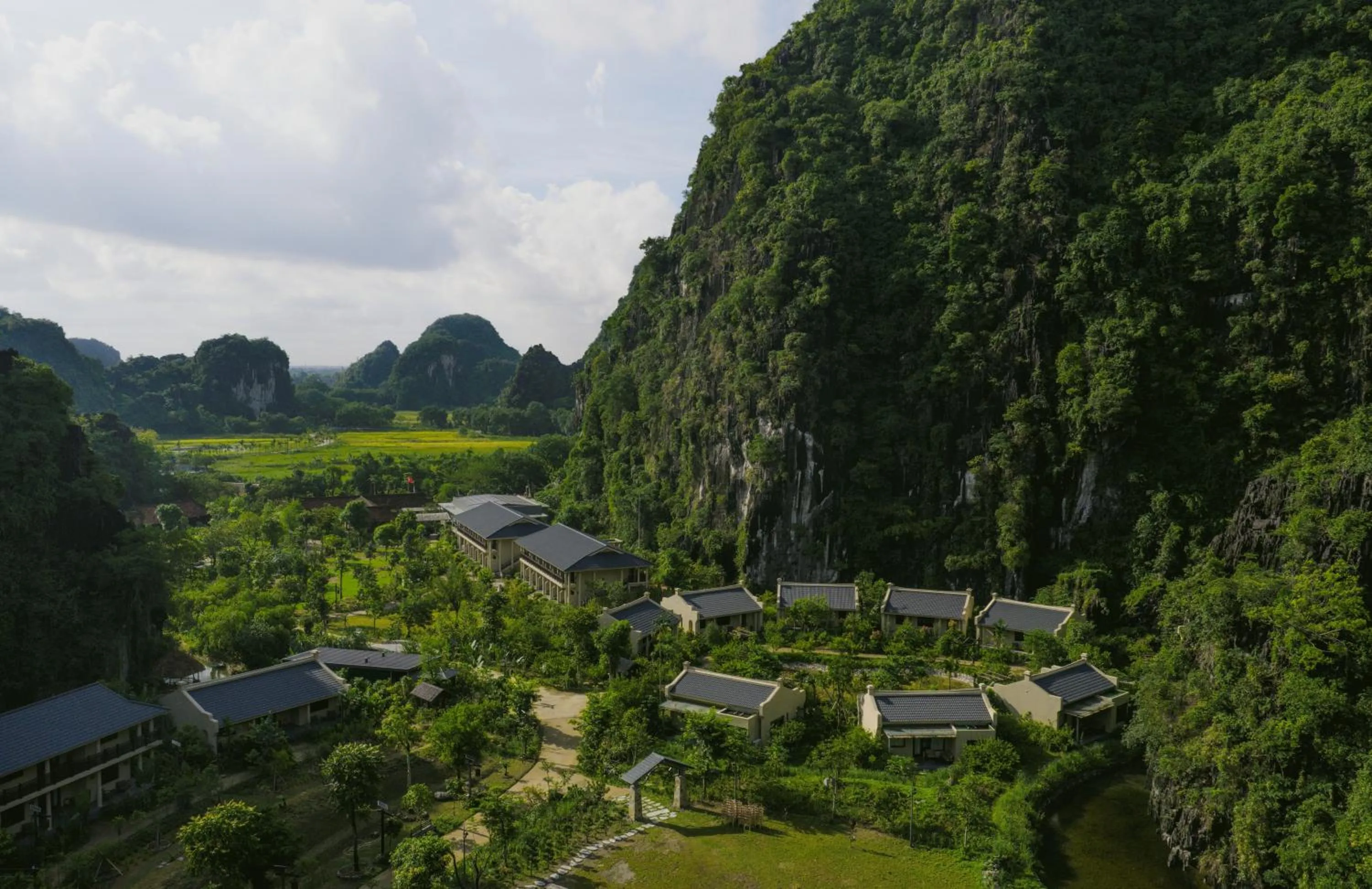 Property building in Jiva Hoa Lu Retreat