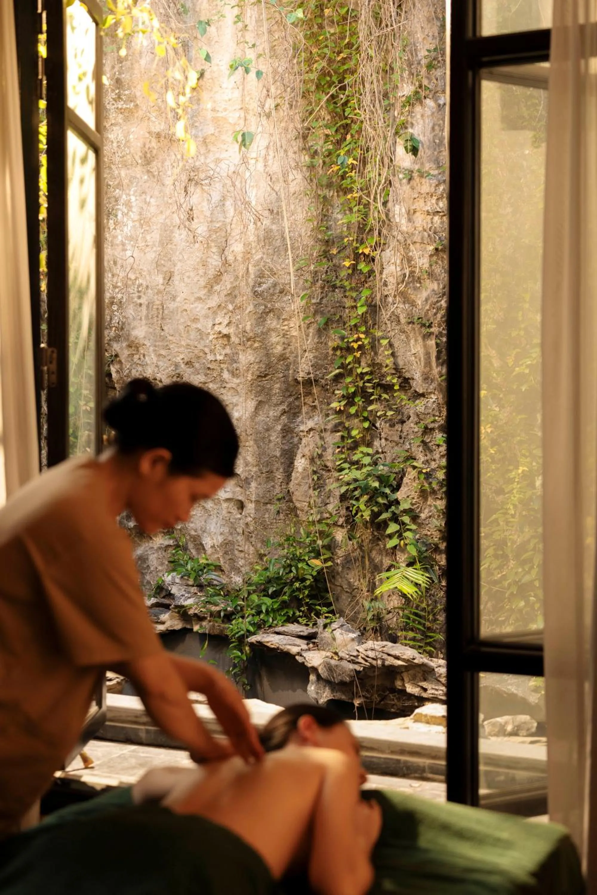 People in Jiva Hoa Lu Retreat