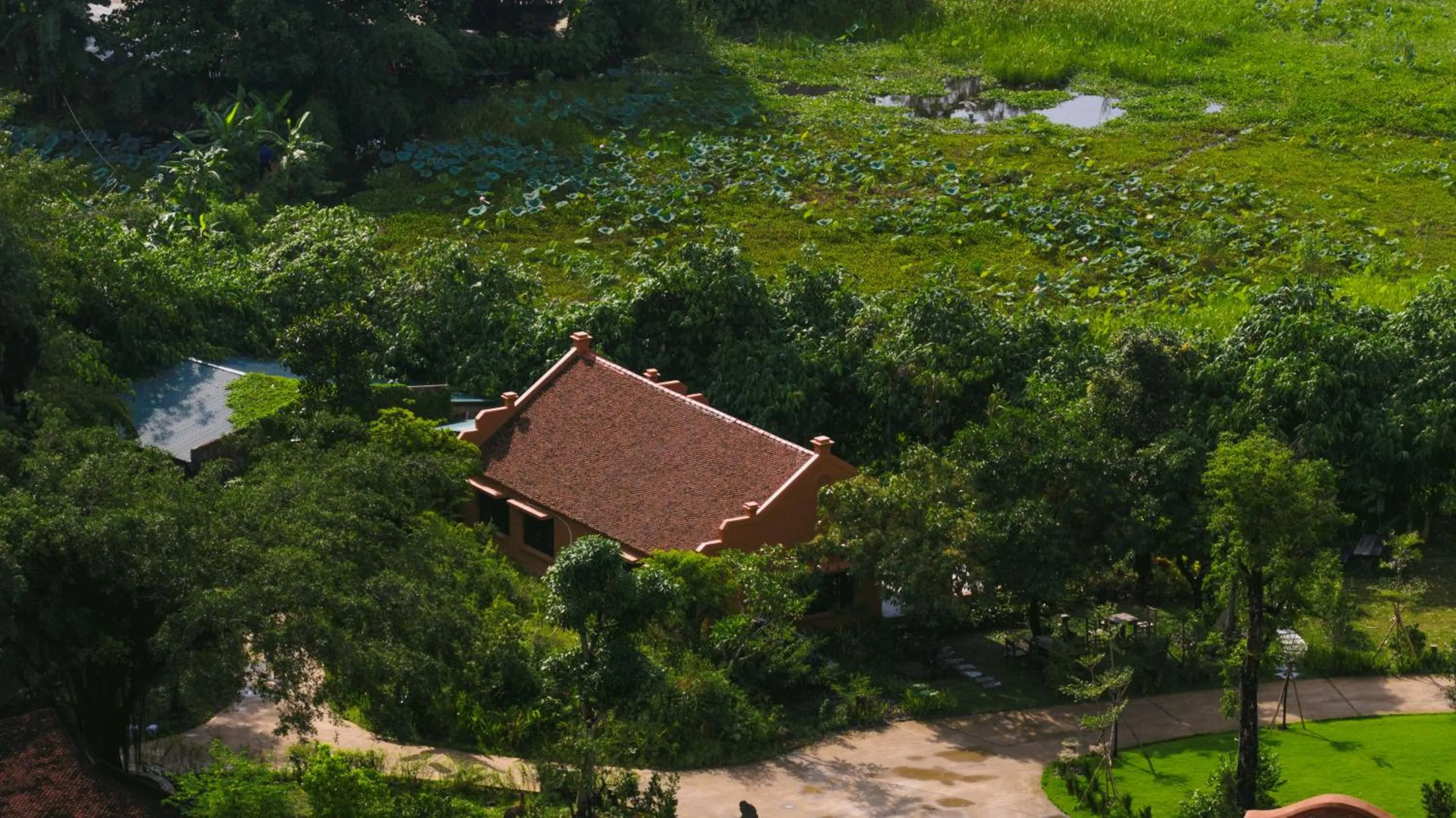 Property building in Jiva Hoa Lu Retreat