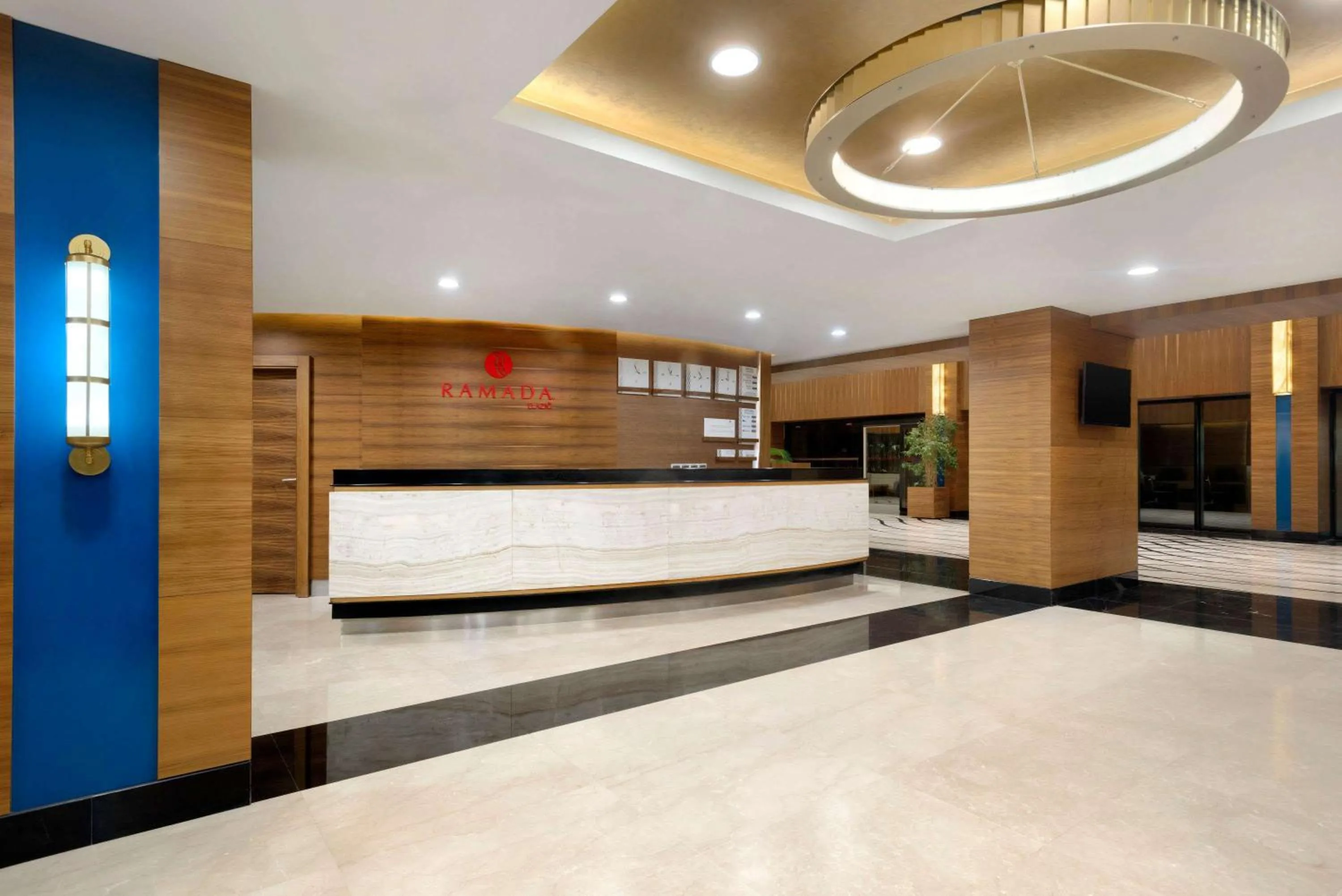 Lobby or reception in Ramada By Wyndham Elazığ