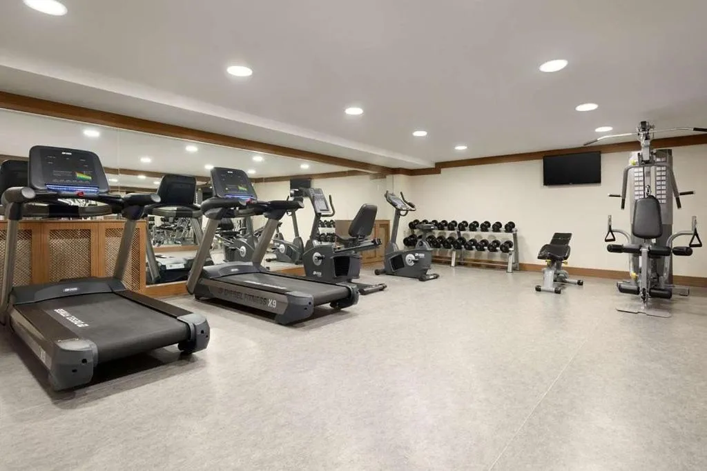Fitness centre/facilities in Ramada By Wyndham Elazığ