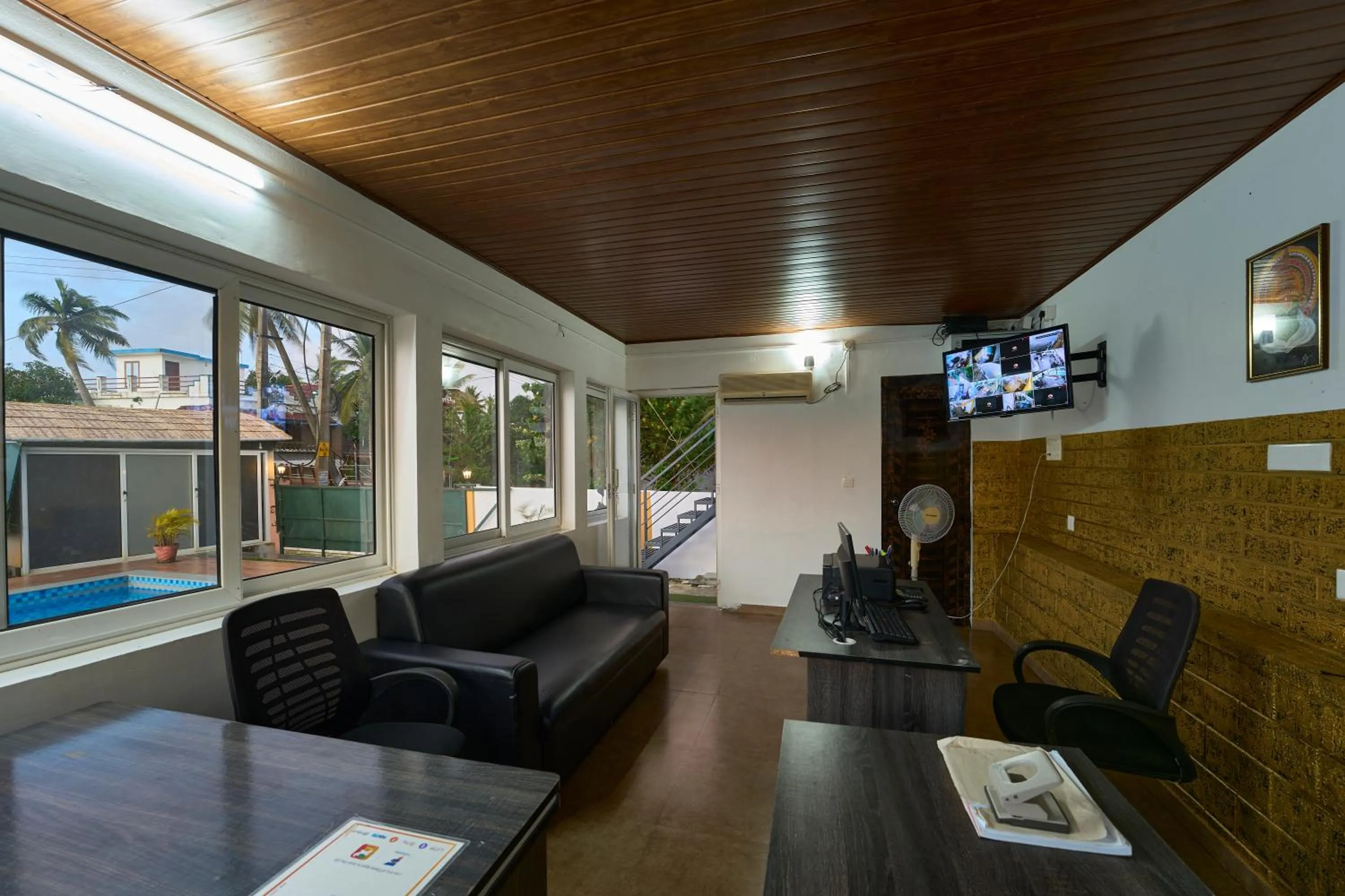 Communal lounge/ TV room in MIRAS PMC Lakeshore Resort