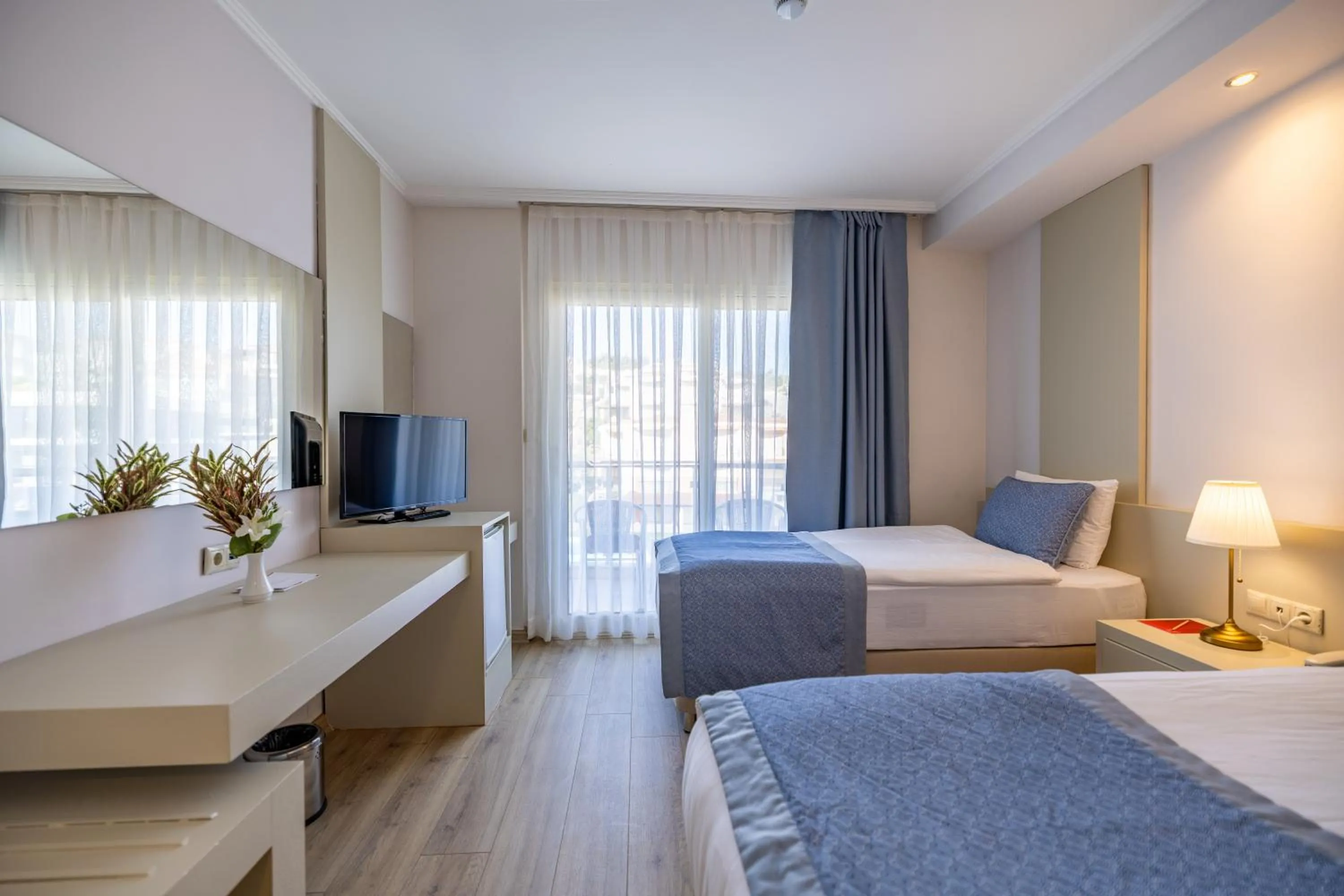 Bed in Sisus Marina Hotel