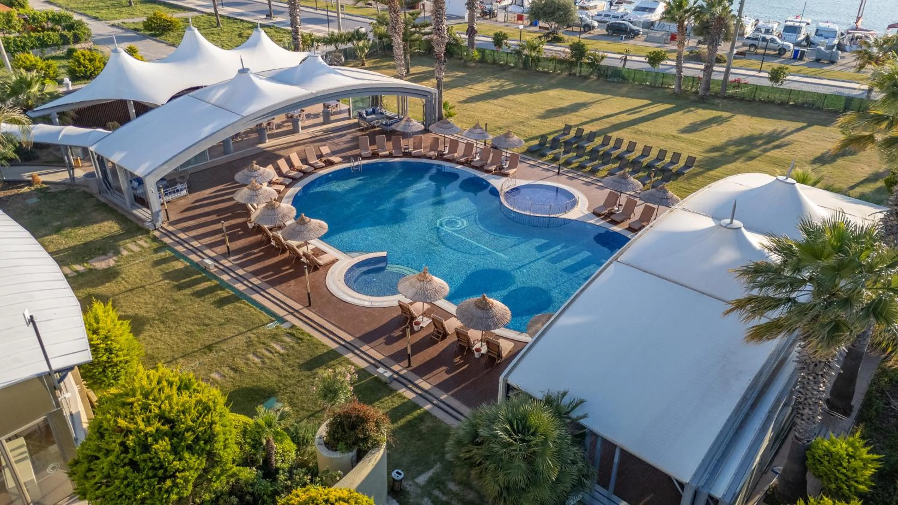 Day in Sisus Marina Hotel