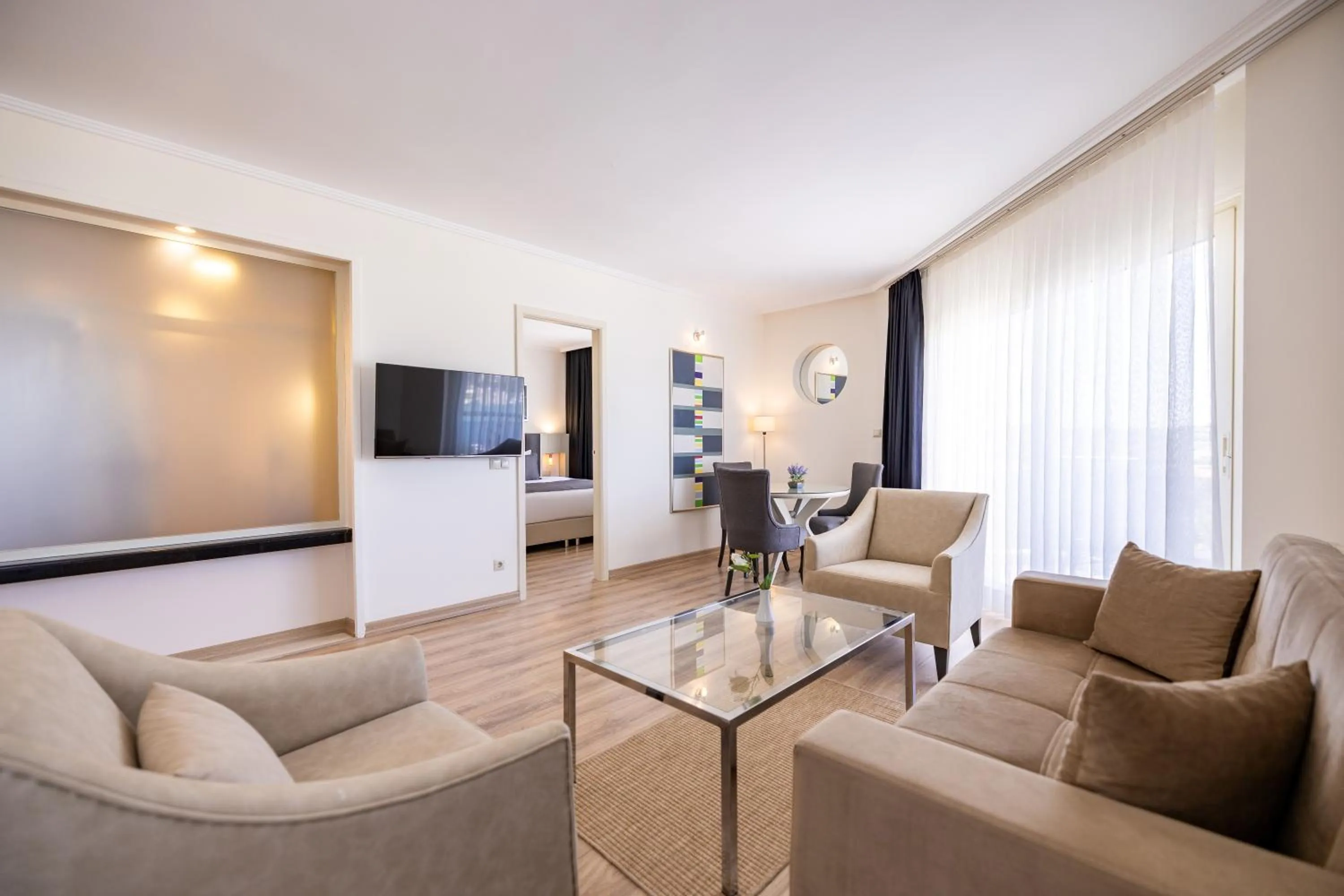 TV and multimedia in Sisus Marina Hotel