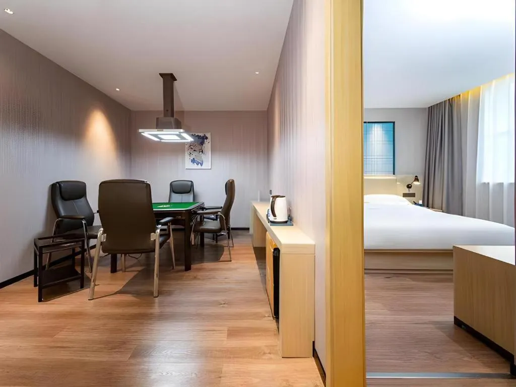 Bed in Echarm Hotel Wuhan Hankou Railway Station Zhuyeshan Metro Station