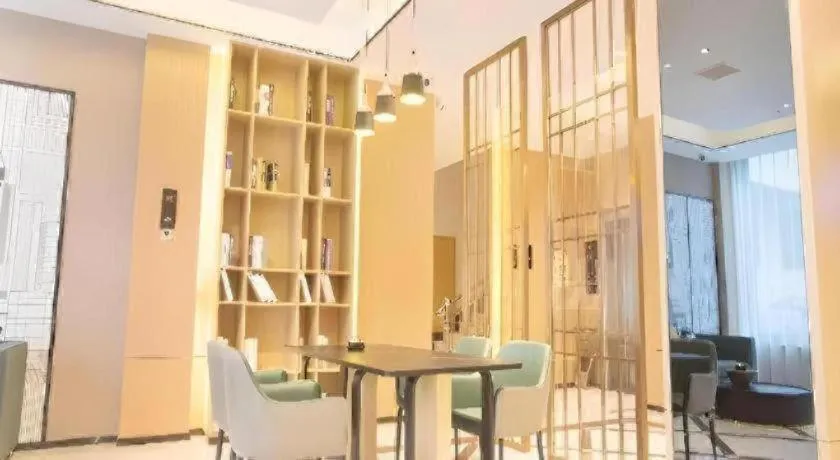 City Comfort Inn Jiujiang Gongqing Science and Technology College High-speed Railway Station