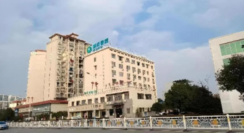 City Comfort Inn Jiujiang Gongqing Science and Technology College High-speed Railway Station