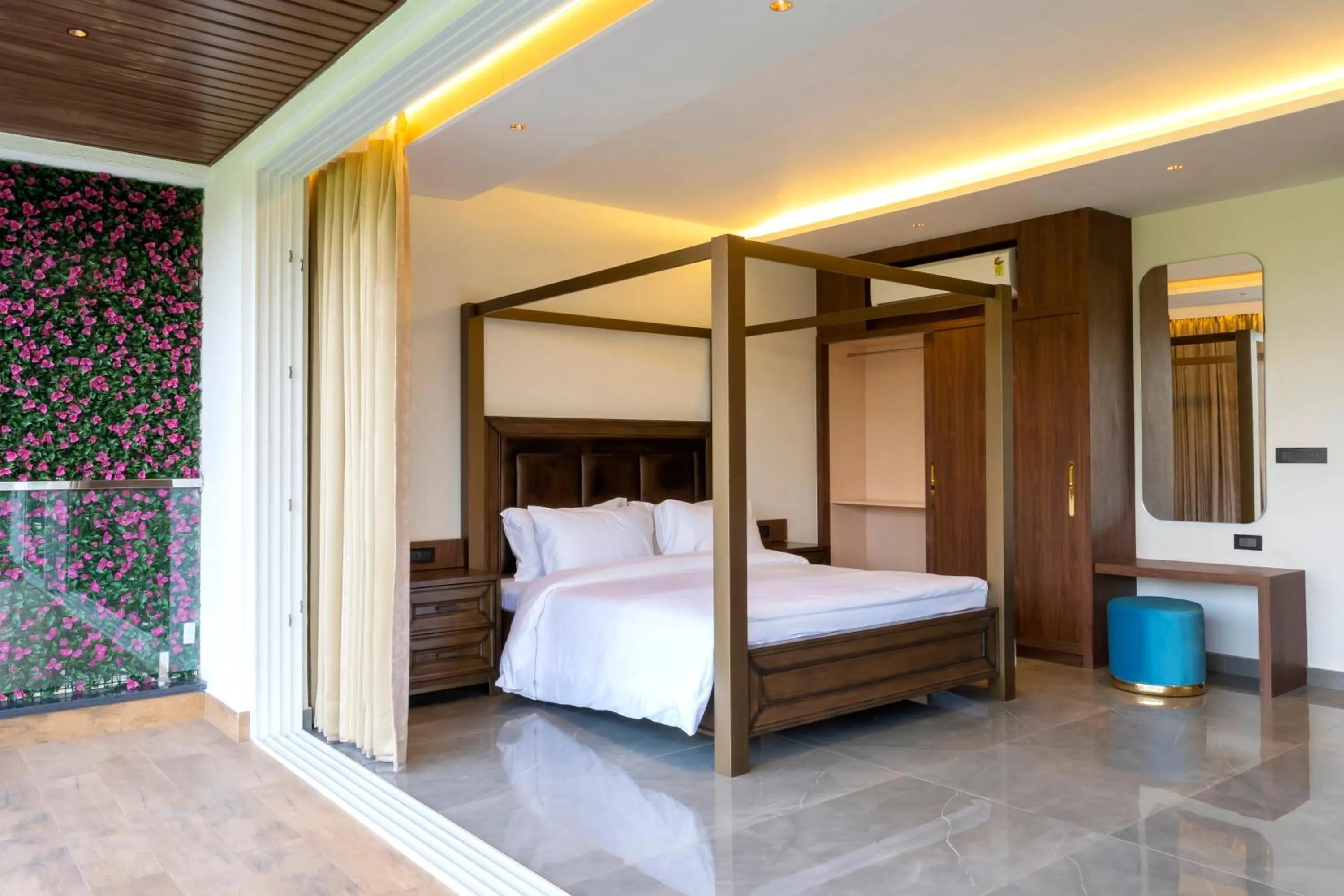 Bed in The Tanisi Resorts & Pool Villas, Candolim