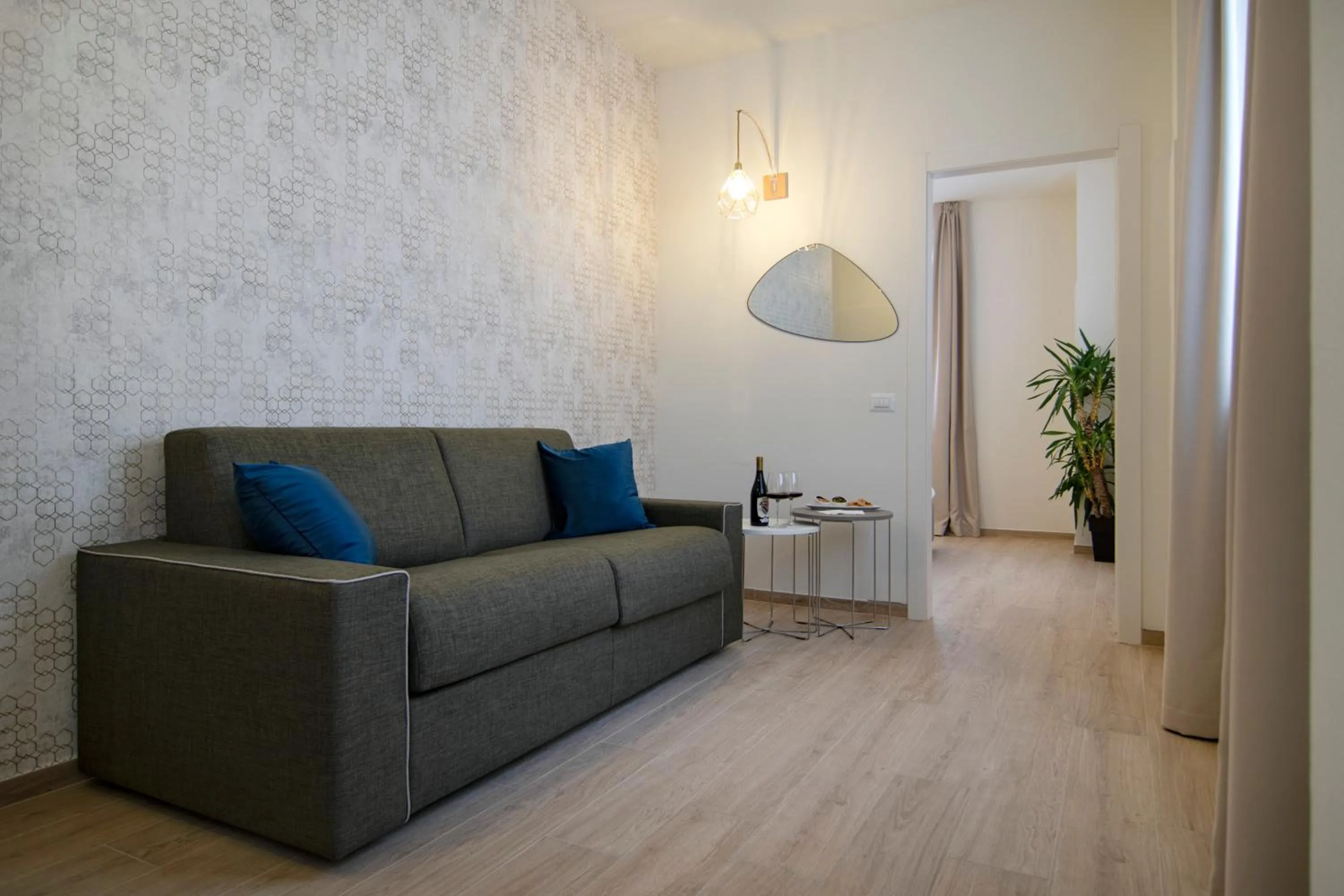 TV and multimedia in Gigi Suites&Apartments