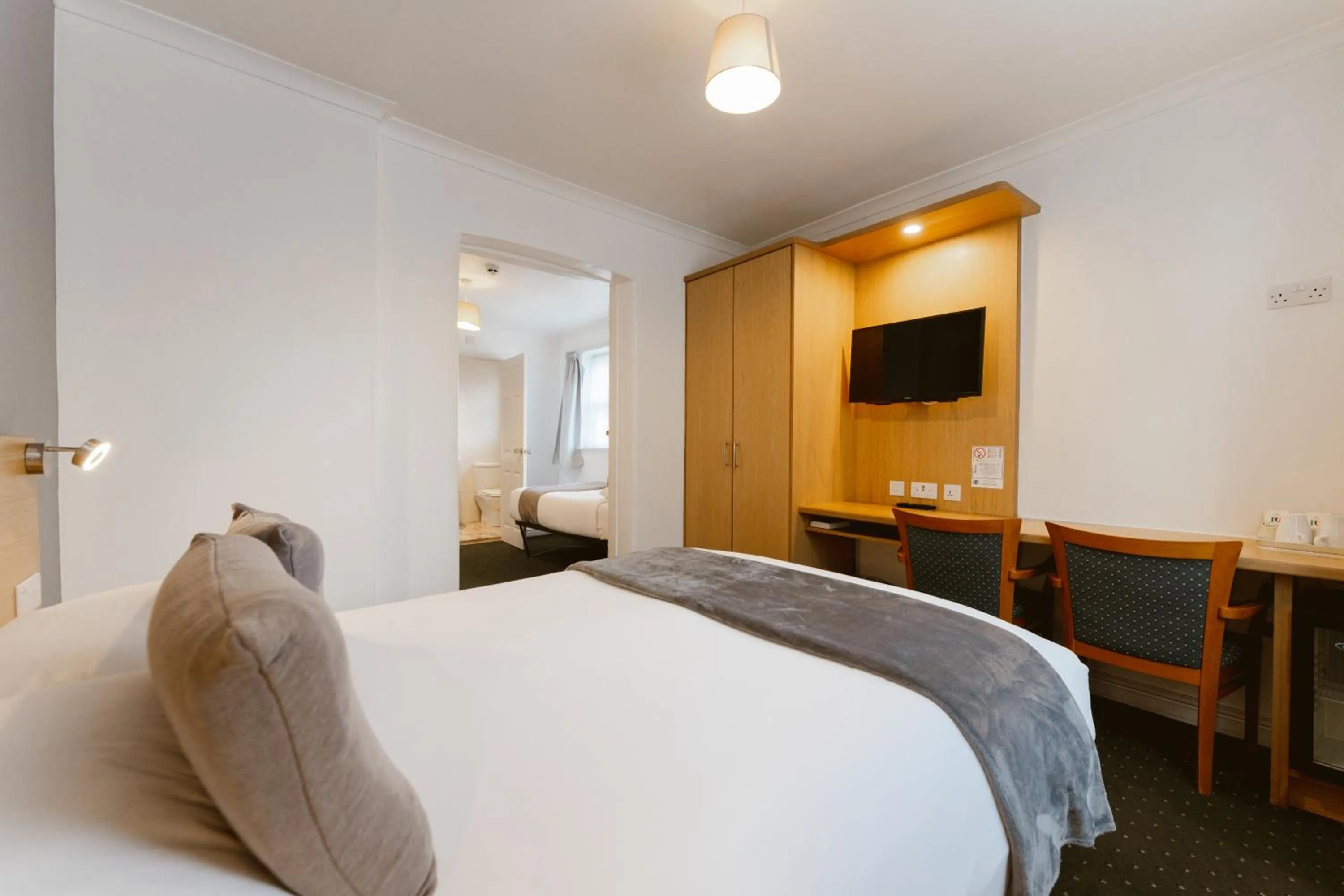 Bedroom, Bed in Star Hotel