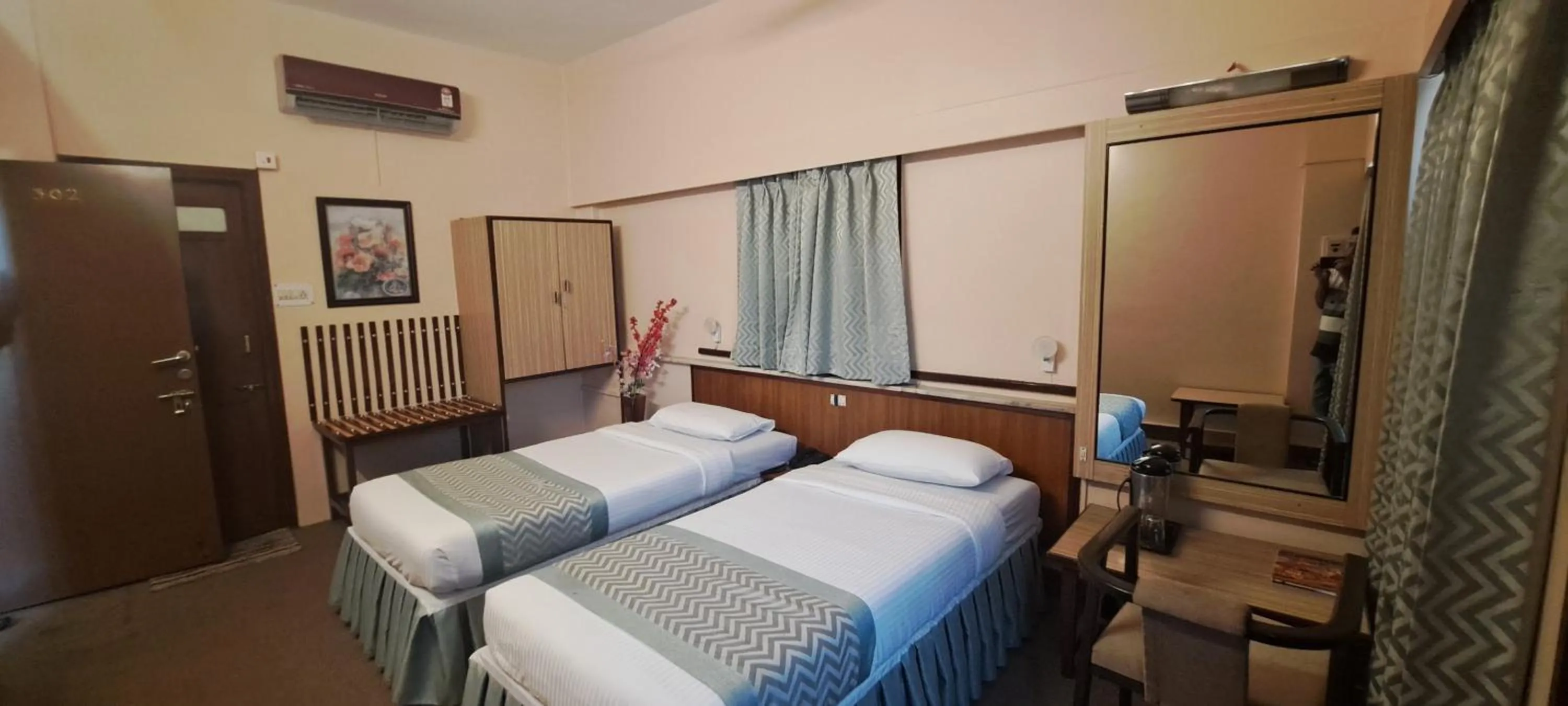 Bed in Hotel Swaroop