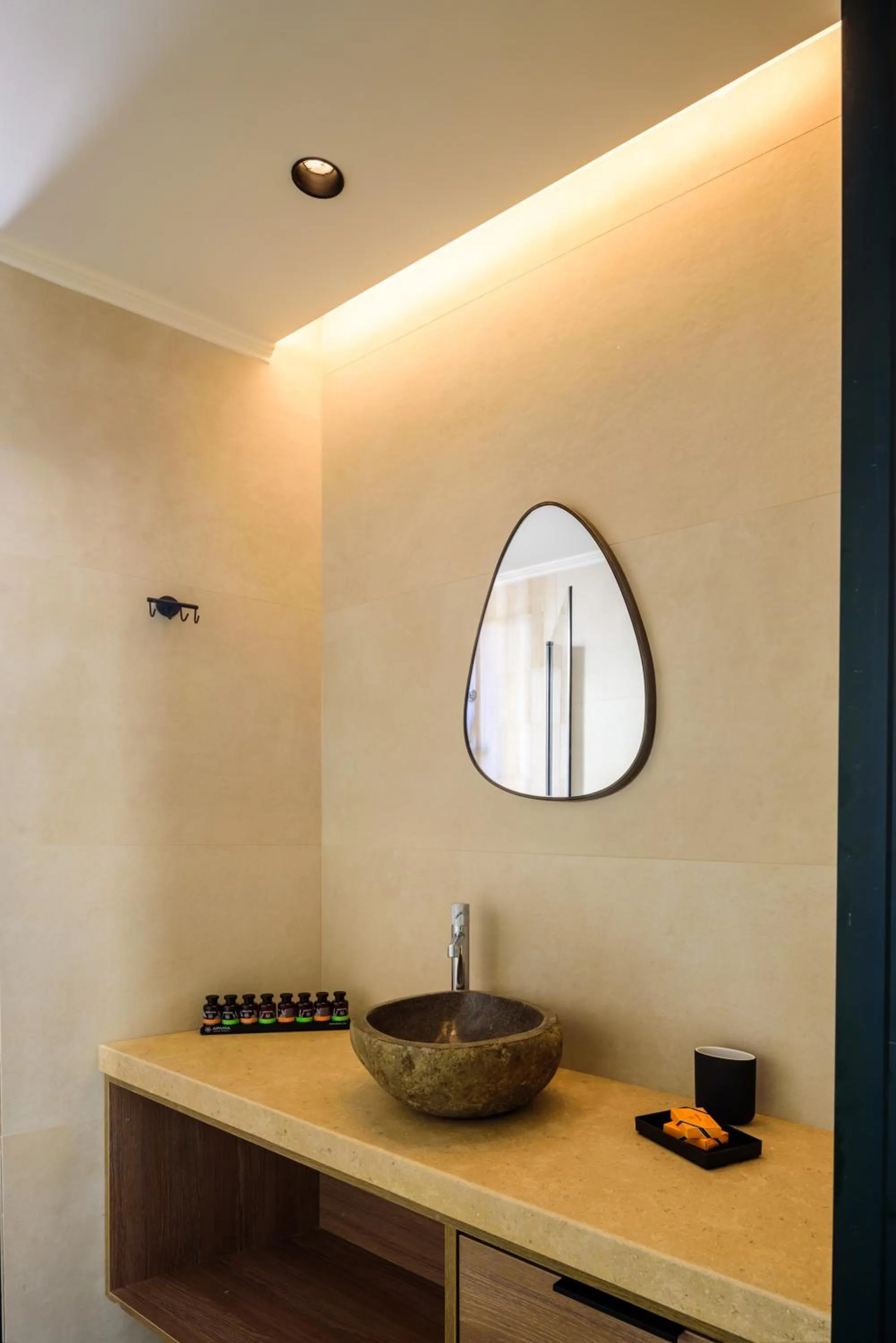 Bathroom in Arthur Suites in Old Town