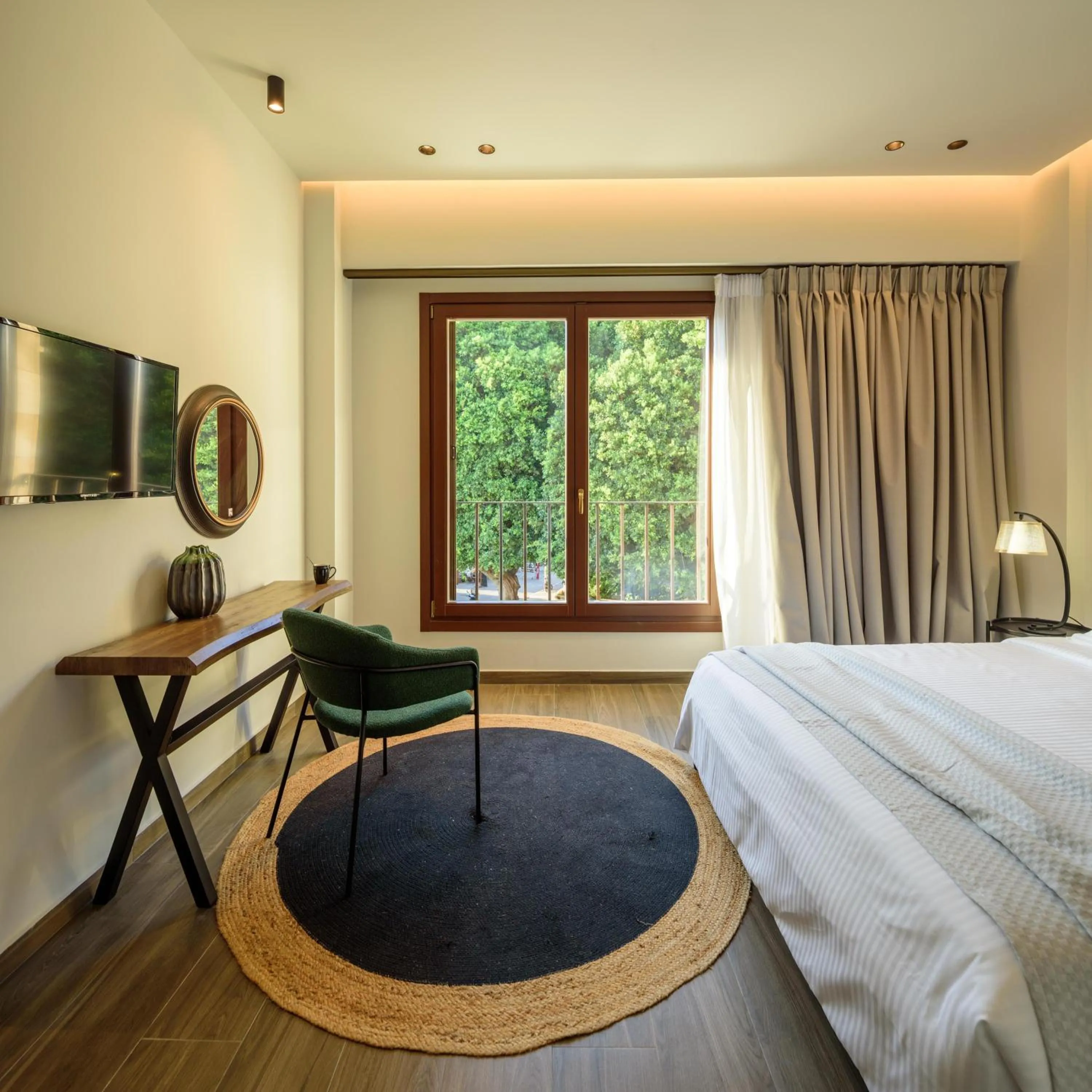 VIP, Bed in Arthur Suites in Old Town