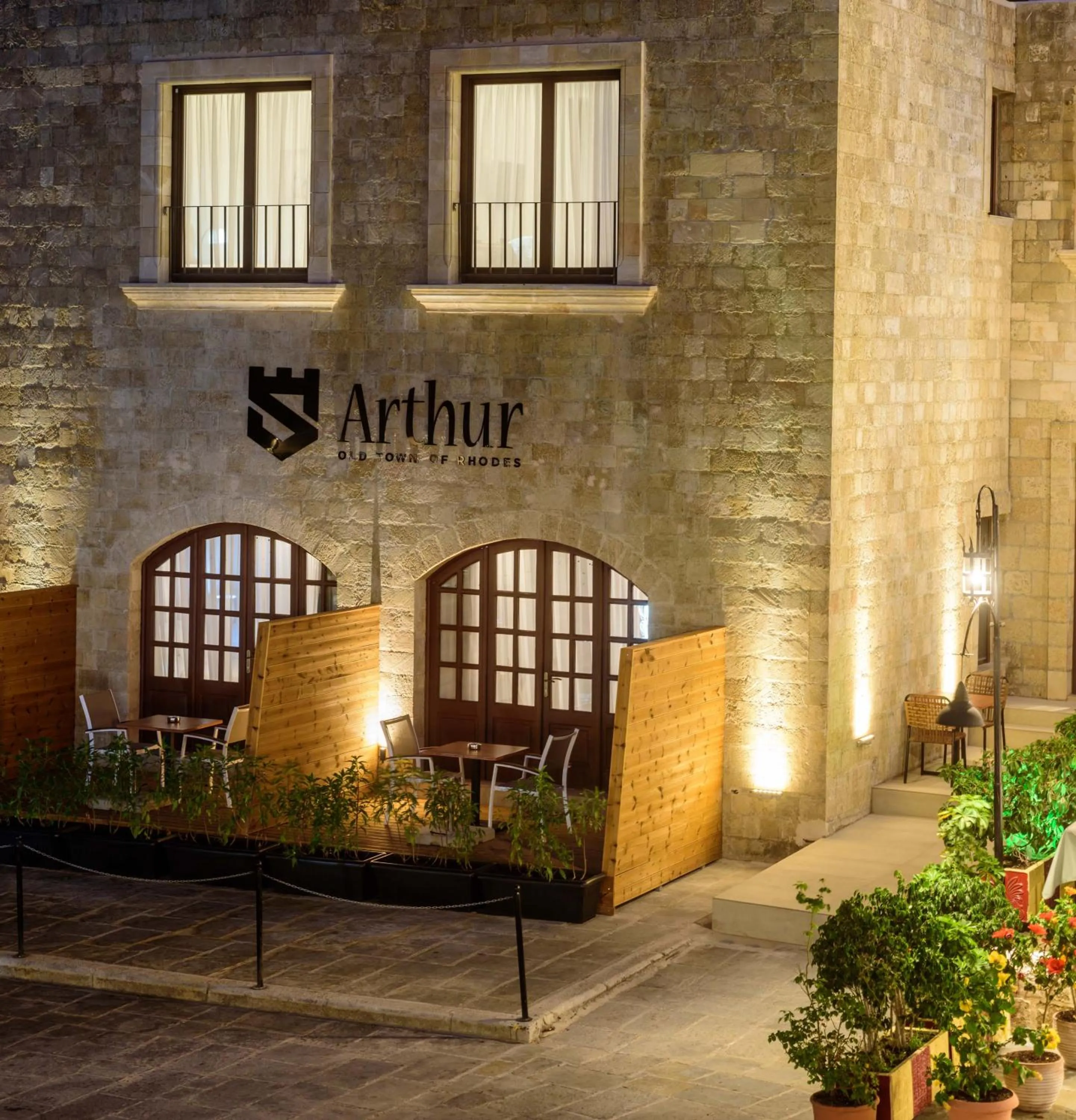 Facade/entrance in Arthur Suites in Old Town