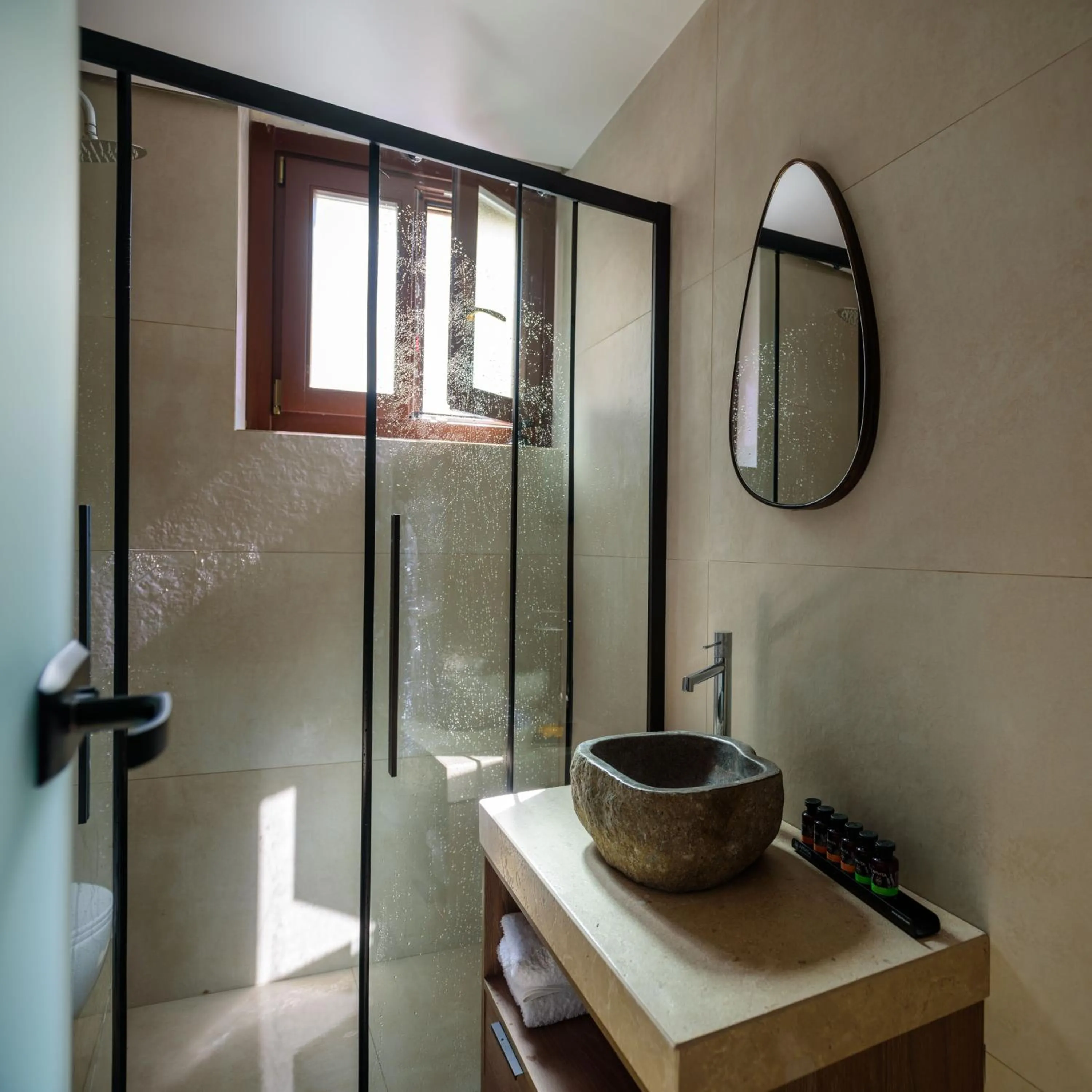 Bathroom in Arthur Suites in Old Town