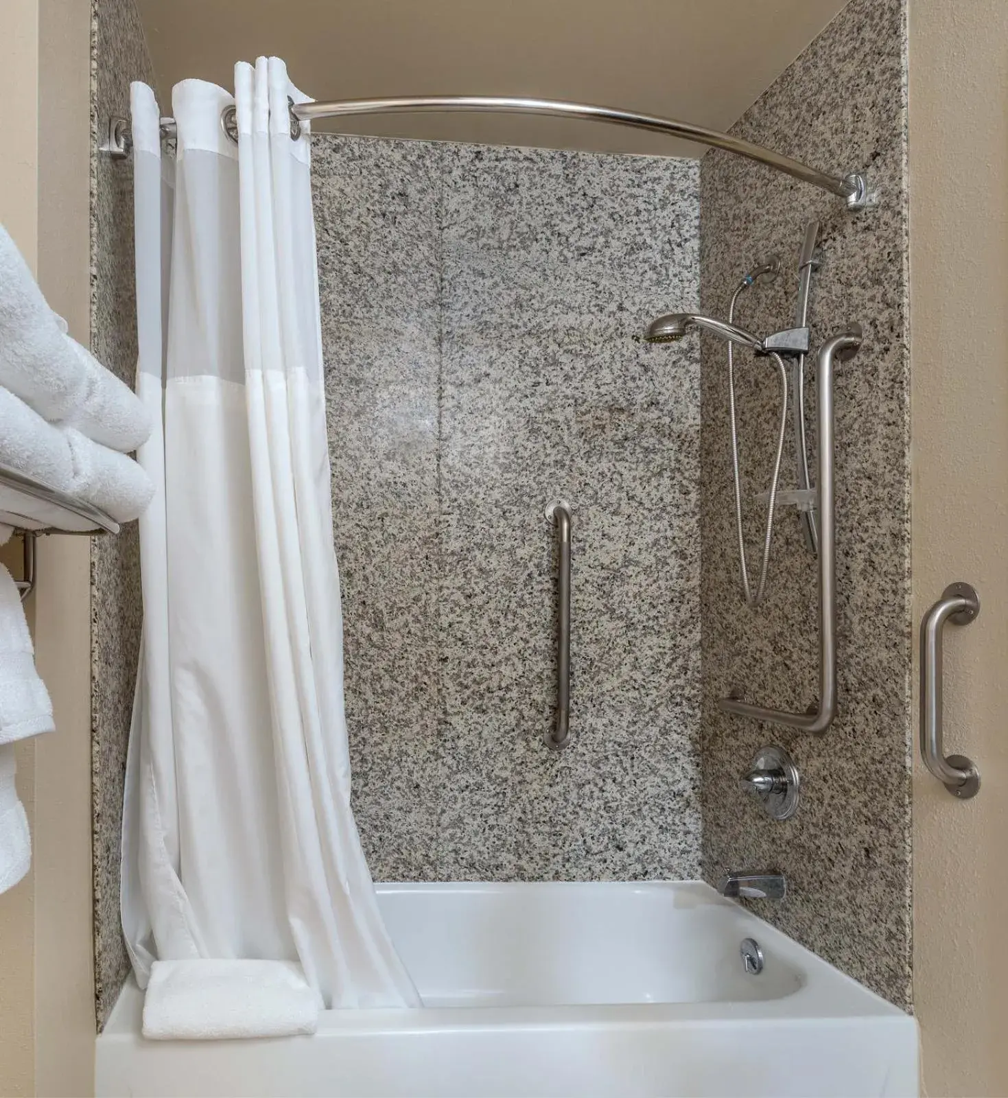 Standard King Room in Bass Pro Shops Angler's Lodge Standard King Room in Bass Pro Shops Angler's Lodge