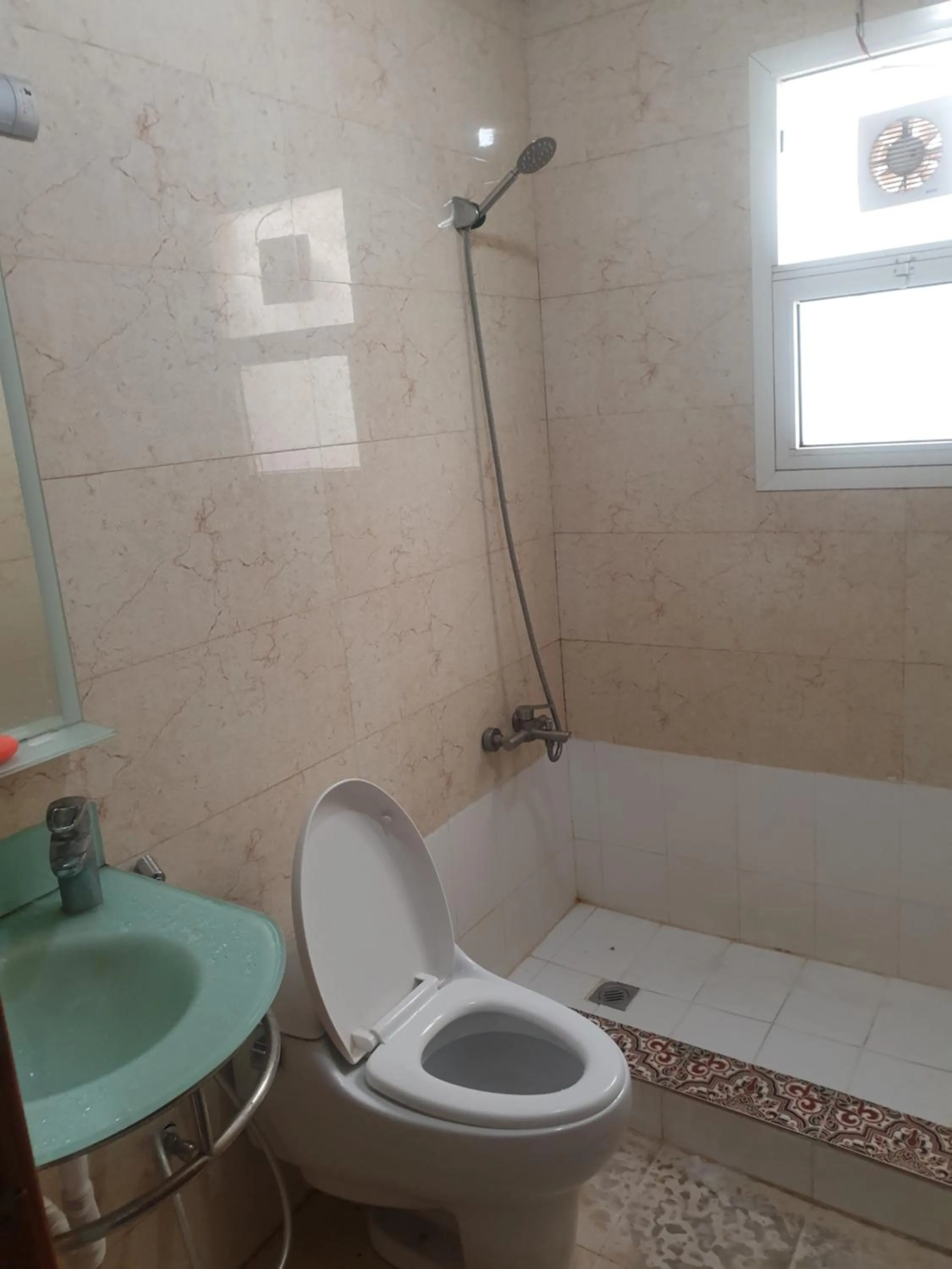 Bathroom in Sahara Hostel and Private rooms