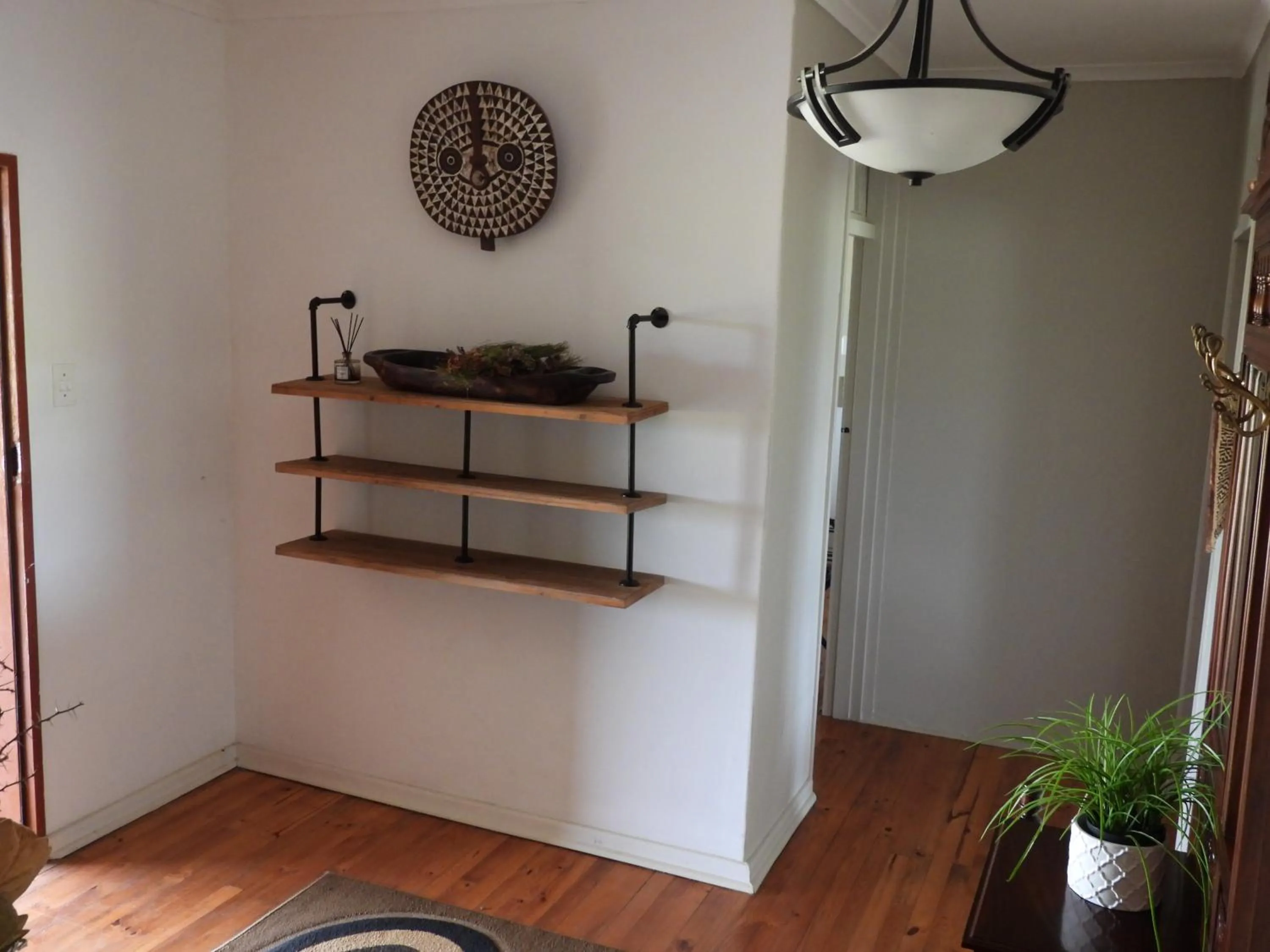 Facade/entrance in The Ranch House at African Safari Lodge