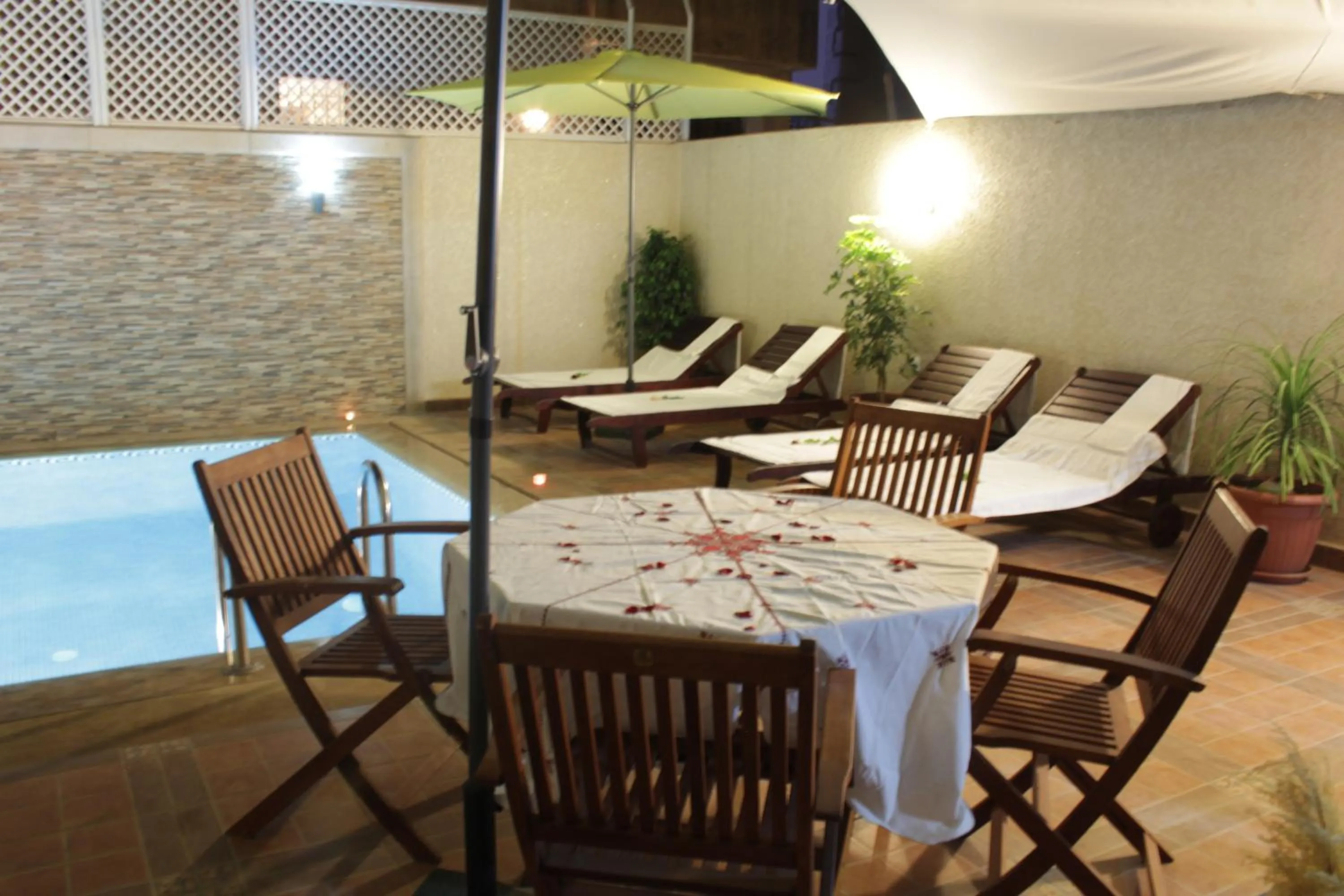 Swimming pool in Riad Mimosa