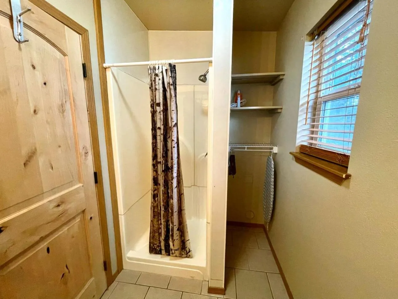 Shower in Riverfront Motel & Cabins