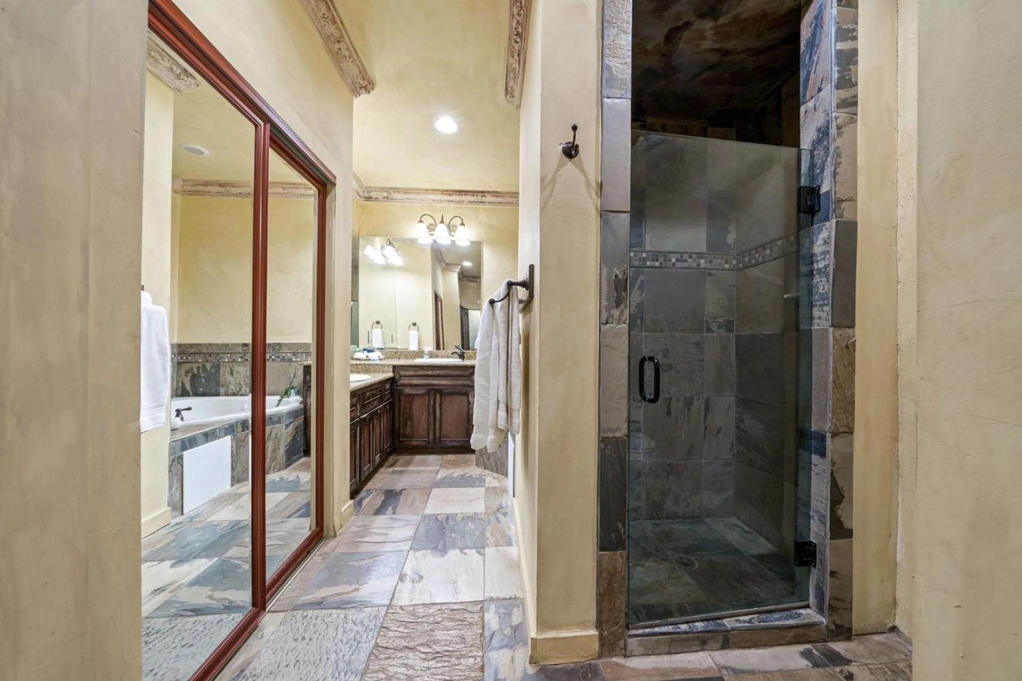 Blanco Riverside Cottages