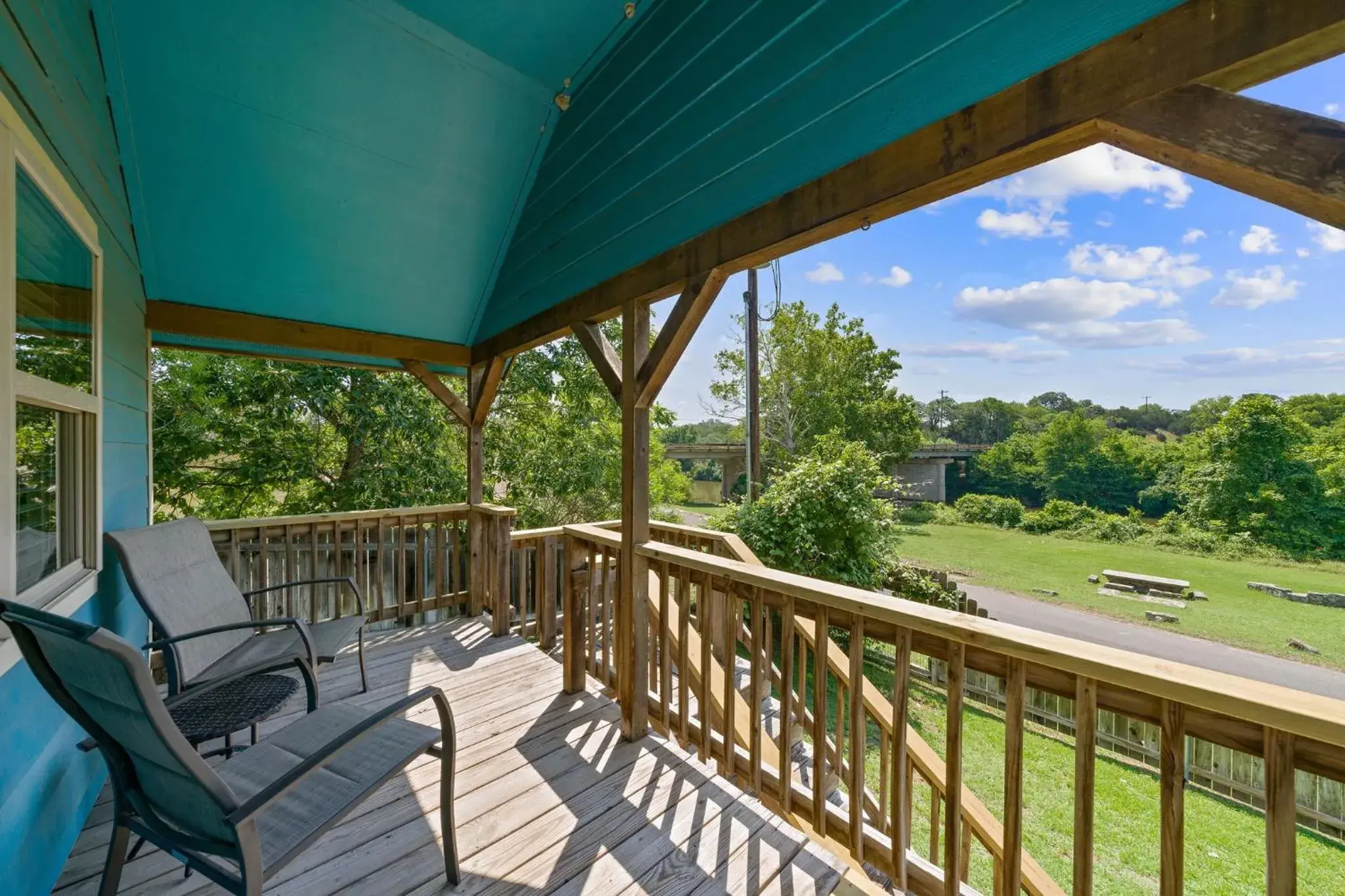 Blue Retreat in Blanco Riverside Cottages Blue Retreat in Blanco Riverside Cottages