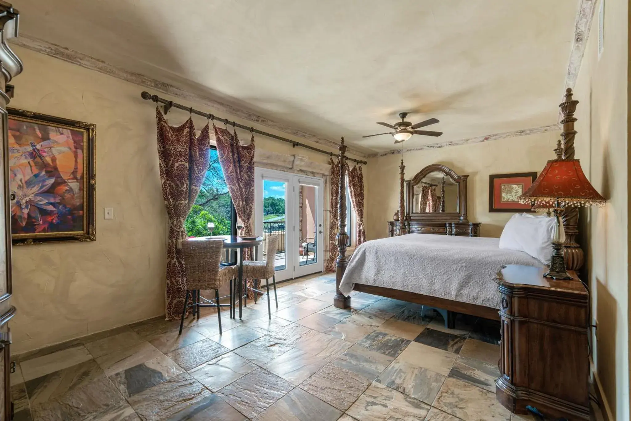 Villa 1 in Blanco Riverside Cottages Villa 1 in Blanco Riverside Cottages