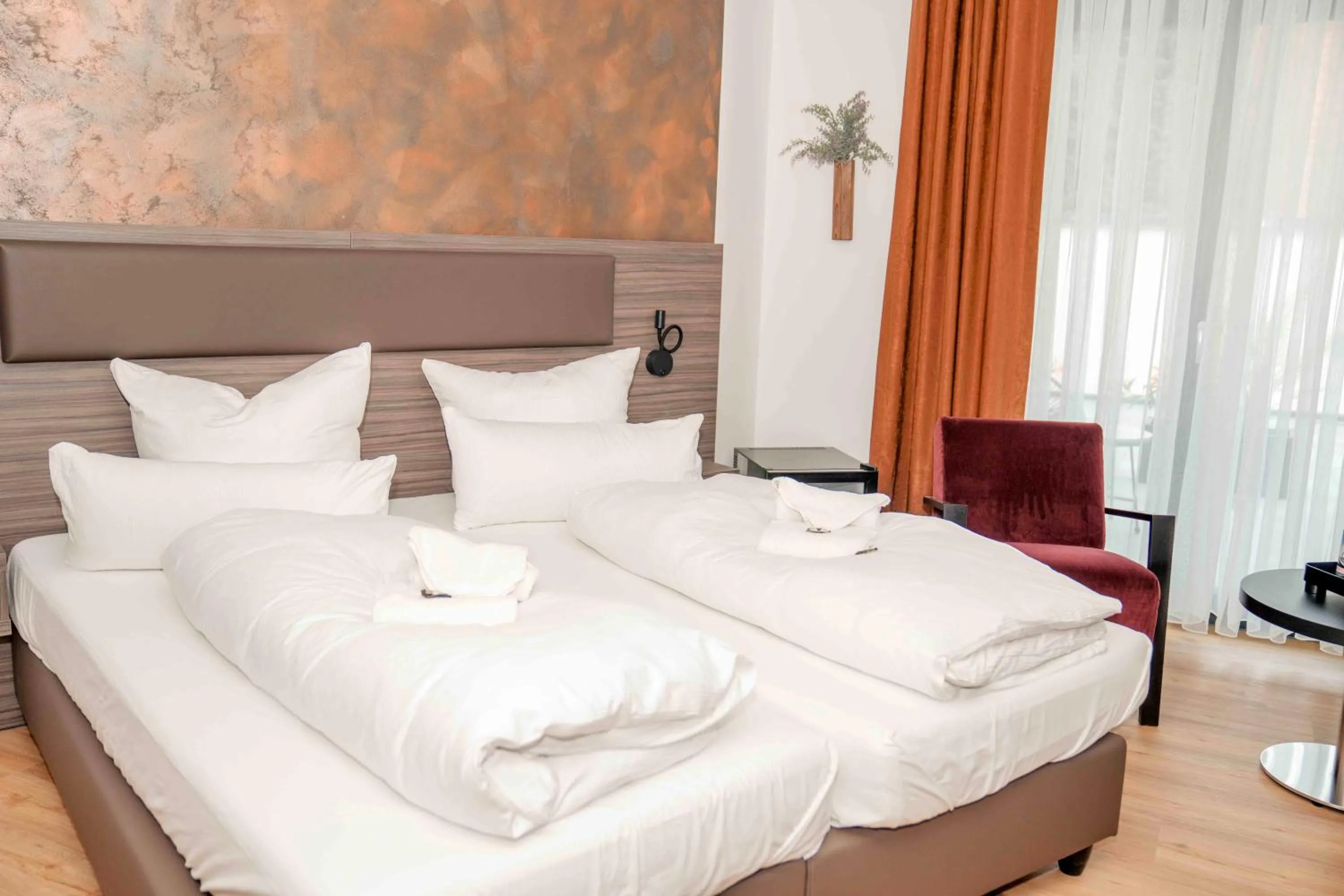 Bedroom, Bed in Central Hotel & Lounge Adult Only