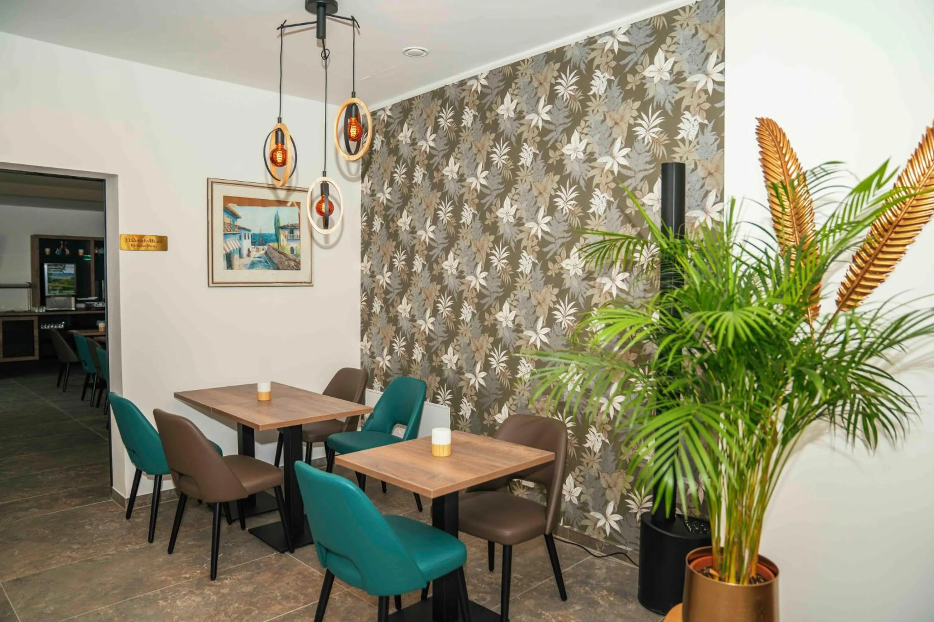 Breakfast in Central Hotel & Lounge Adult Only