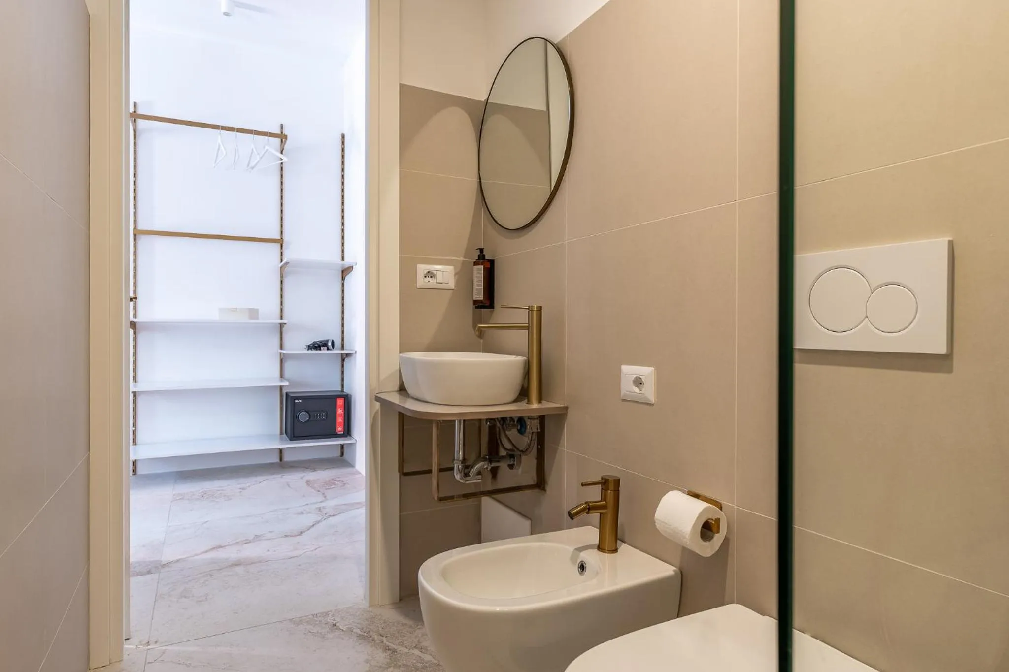 Bathroom in Decimo Meridio- At Spanish Steps-