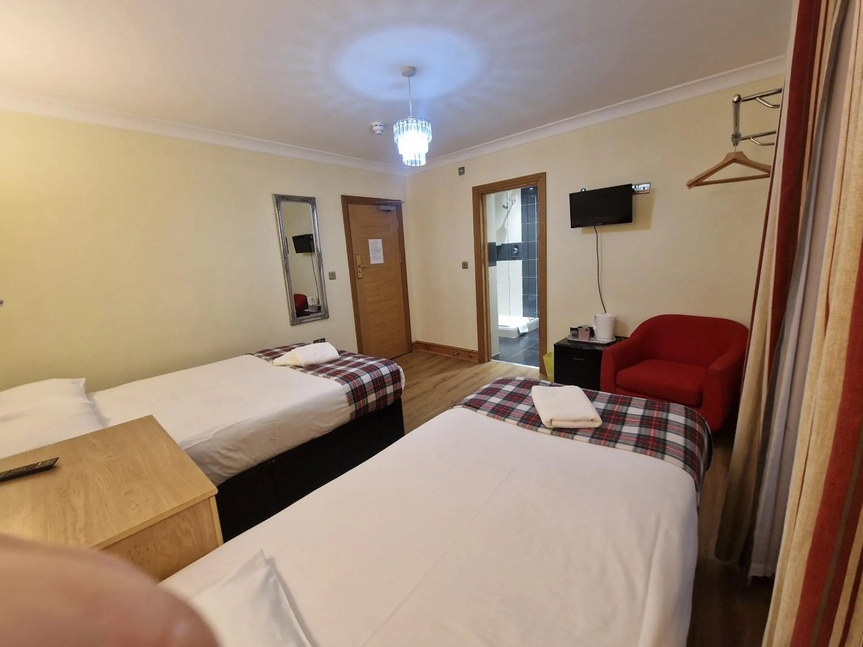 Photo of the whole room, Bed in Hotel 65