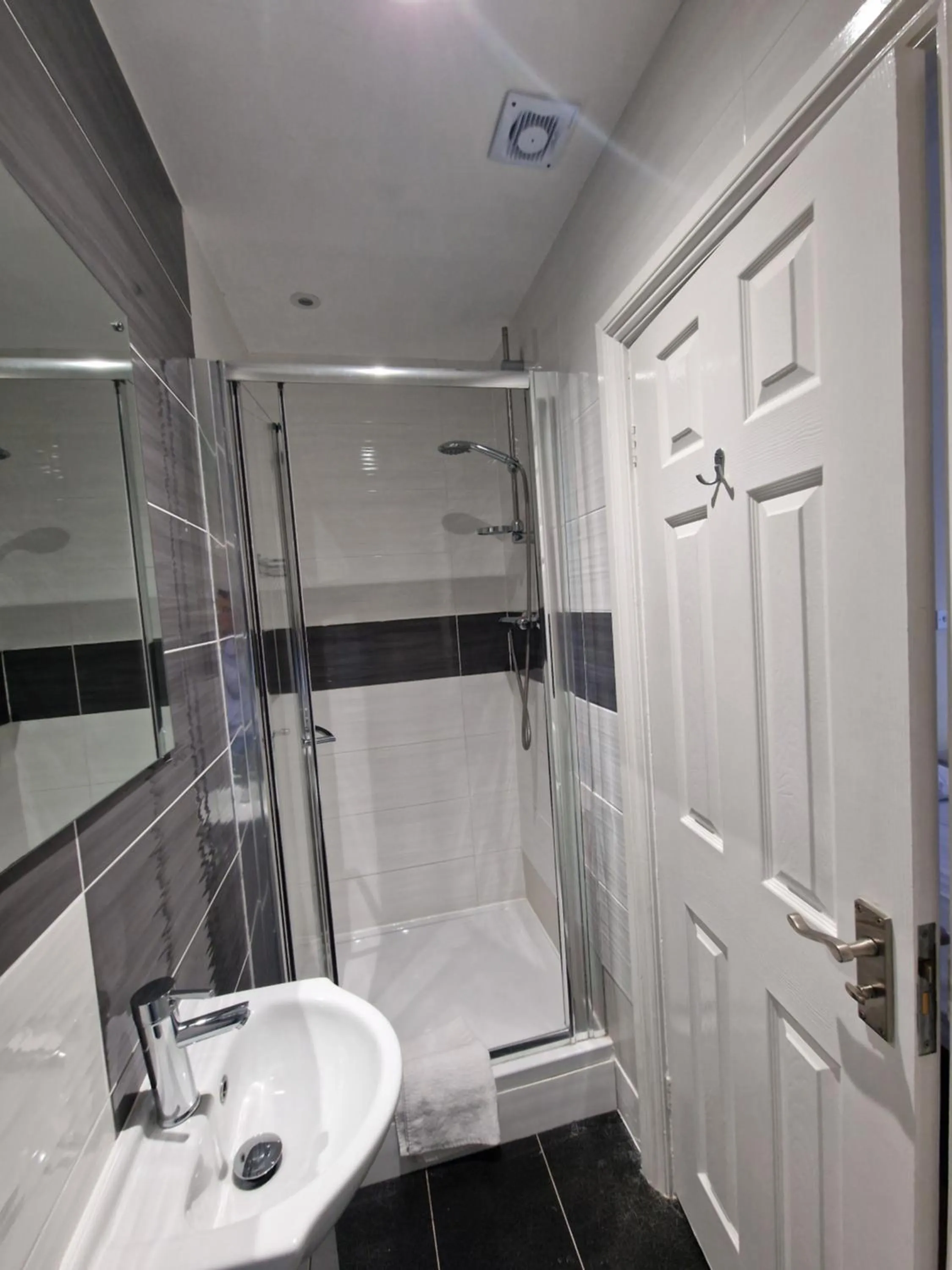 Bathroom in Hotel 65