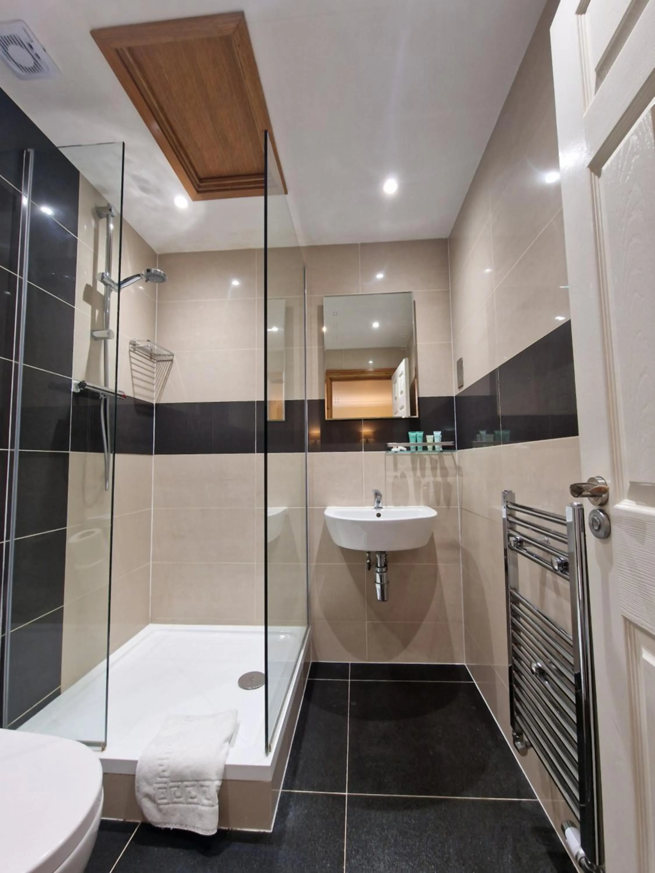 Bathroom in Hotel 65