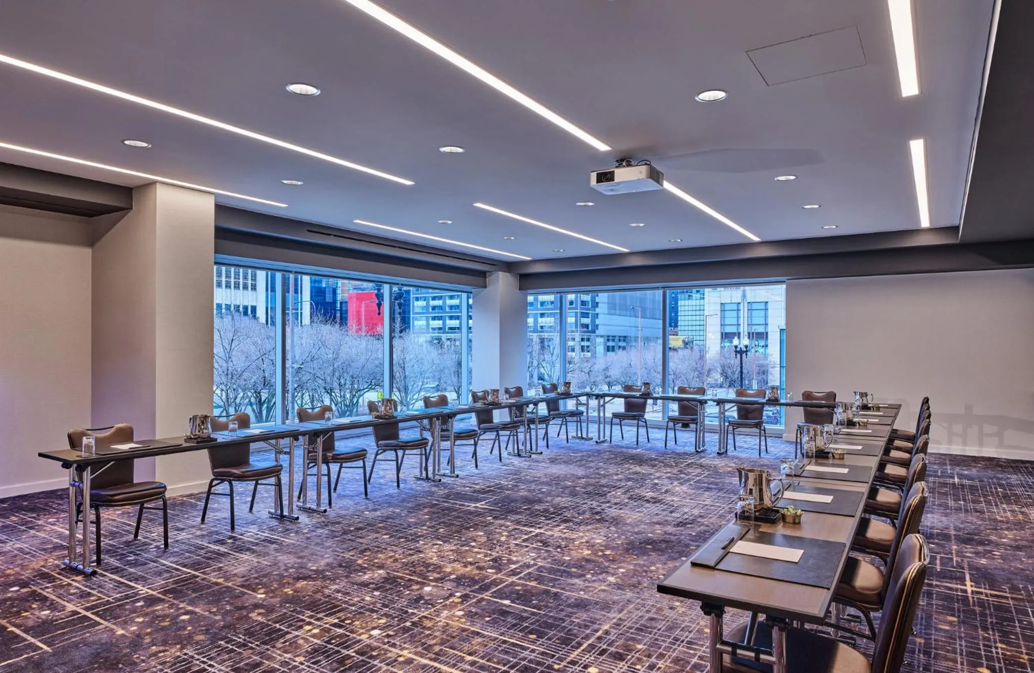 Meeting/conference room in Loews Chicago Hotel