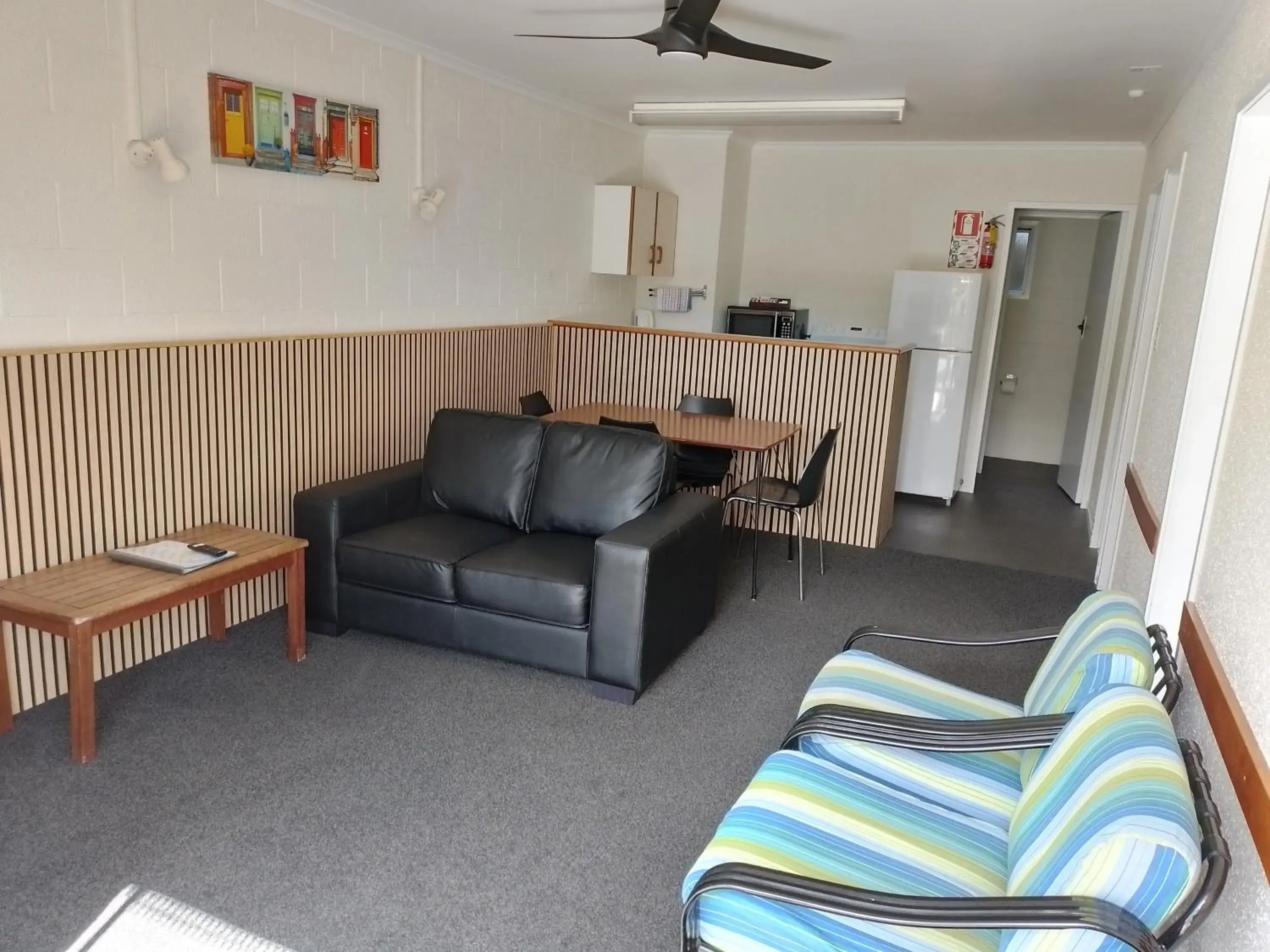 Family Room in Acacia Lodge Motel Family Room in Acacia Lodge Motel