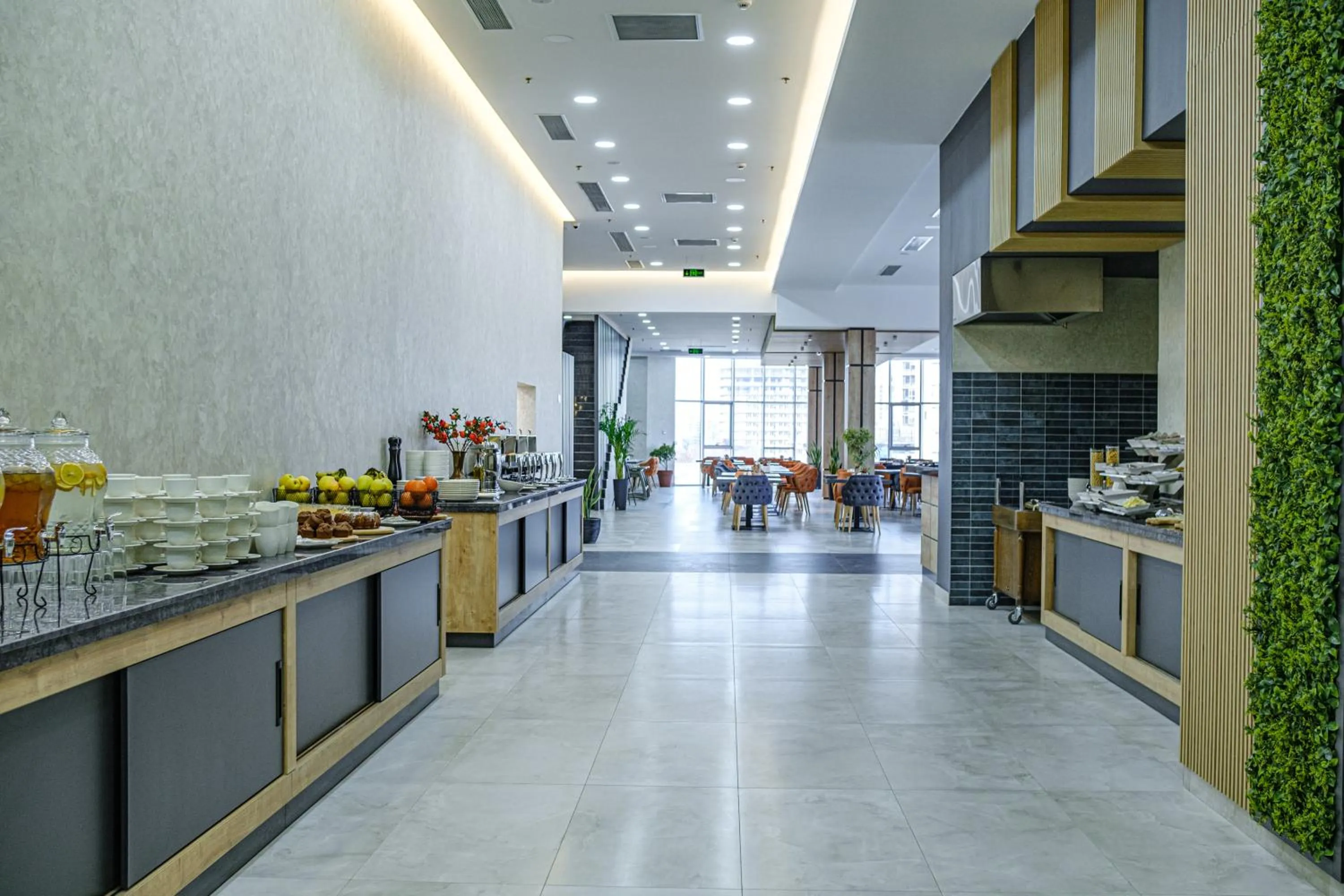 Restaurant/places to eat in Best Western Plus Batumi