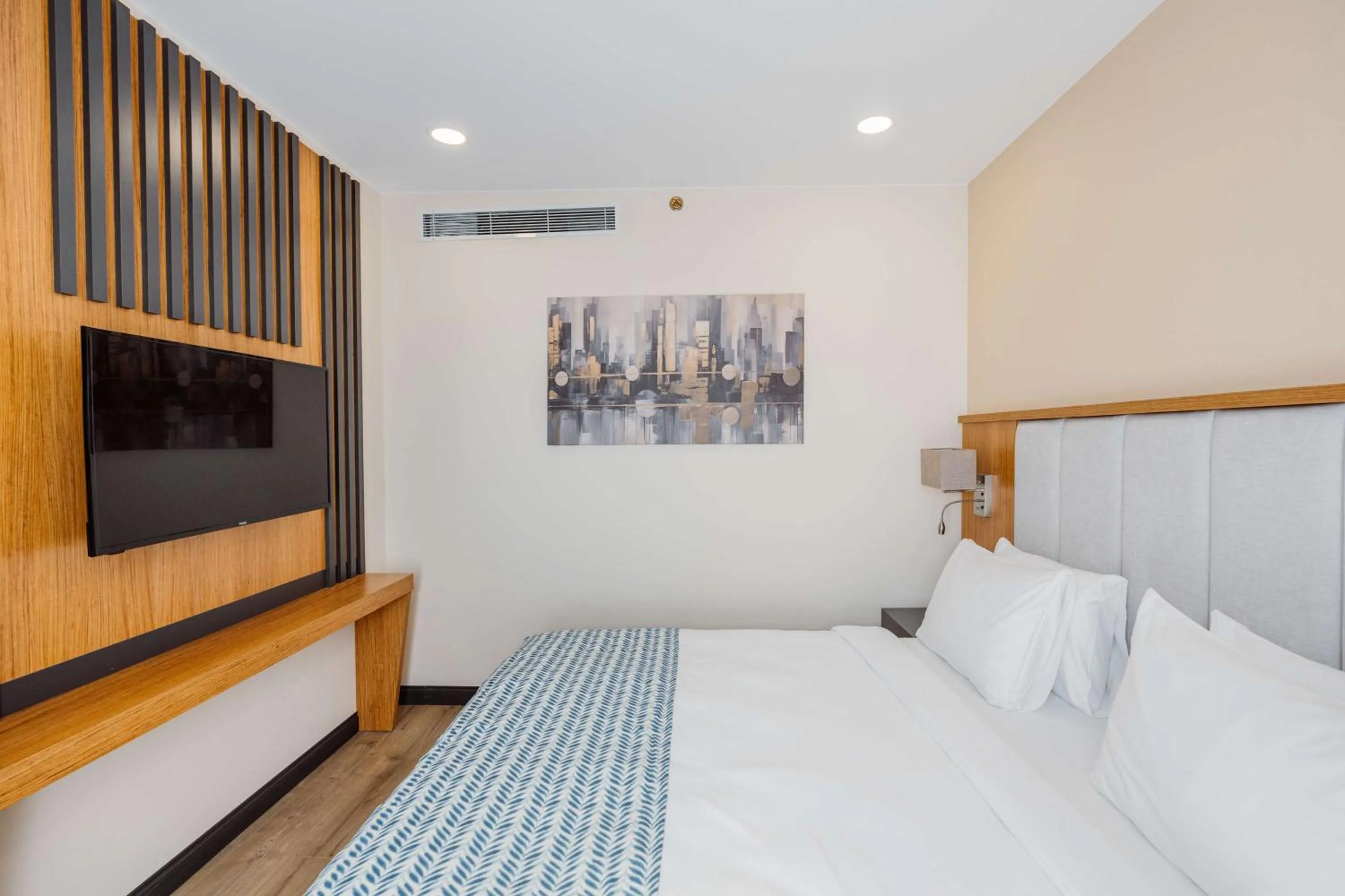 Bed in Best Western Plus Batumi