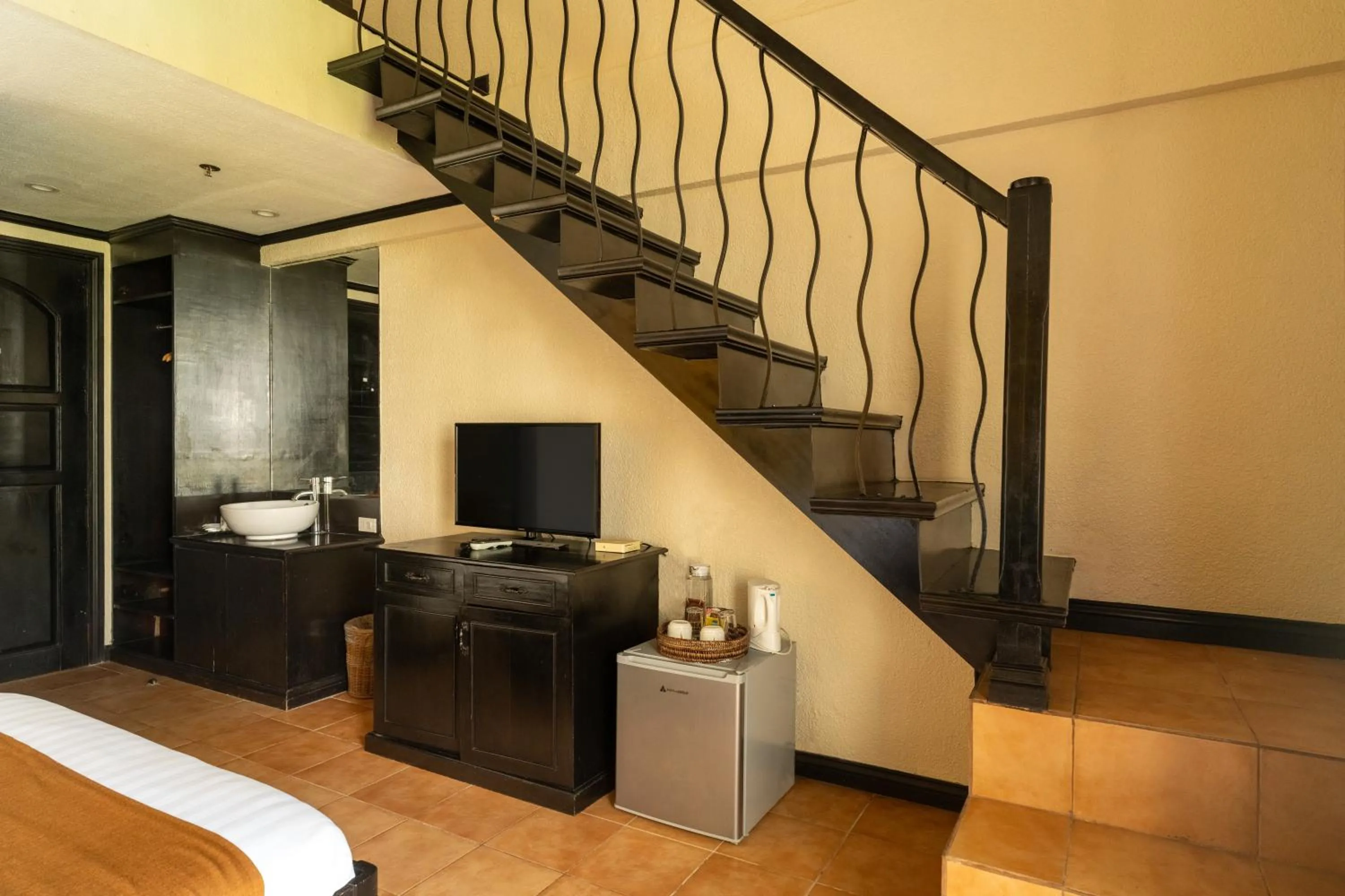 Bed in Le Soleil de Boracay Hotel