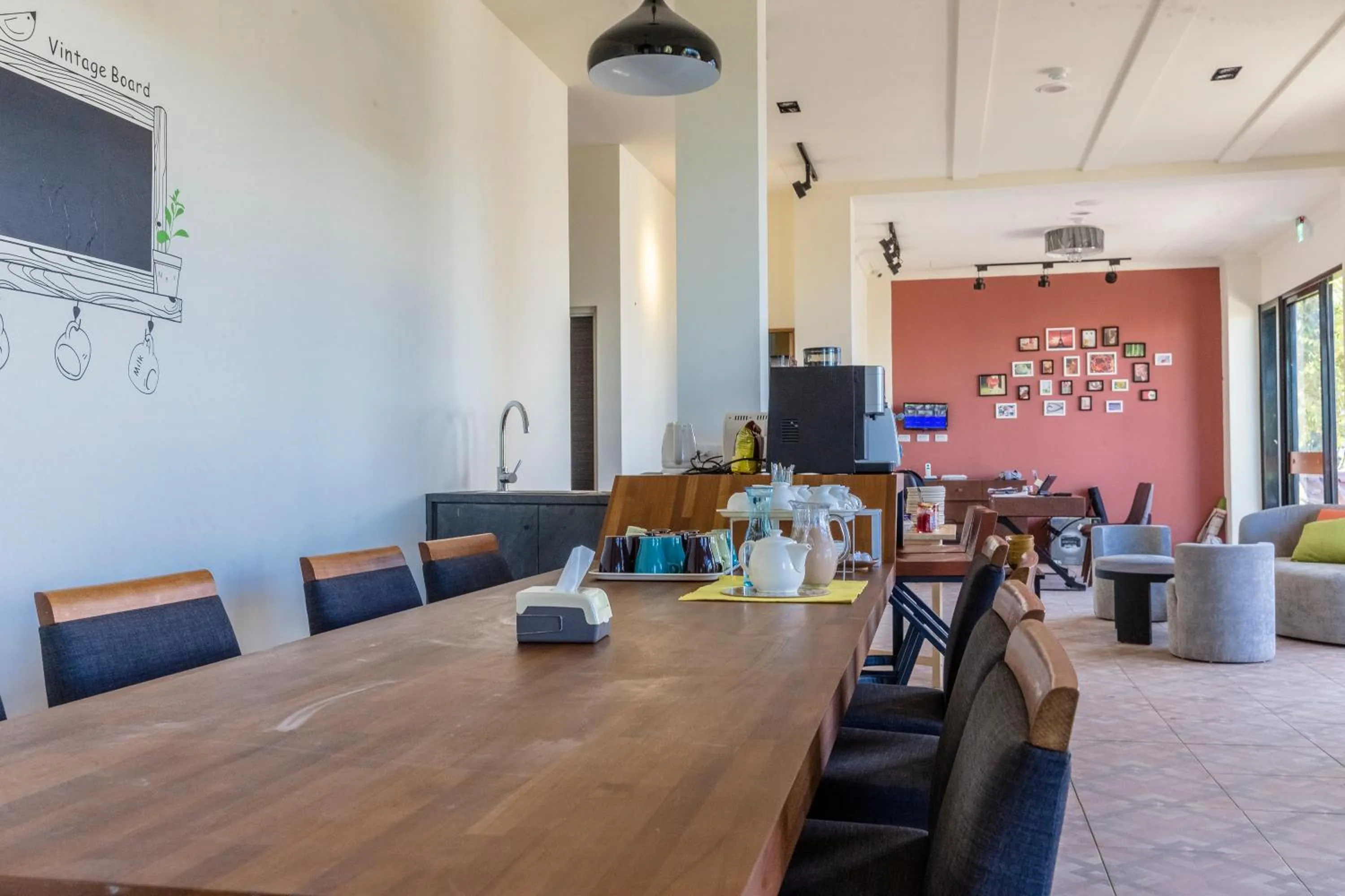 Breakfast in Le Retour Du Printemps Villa