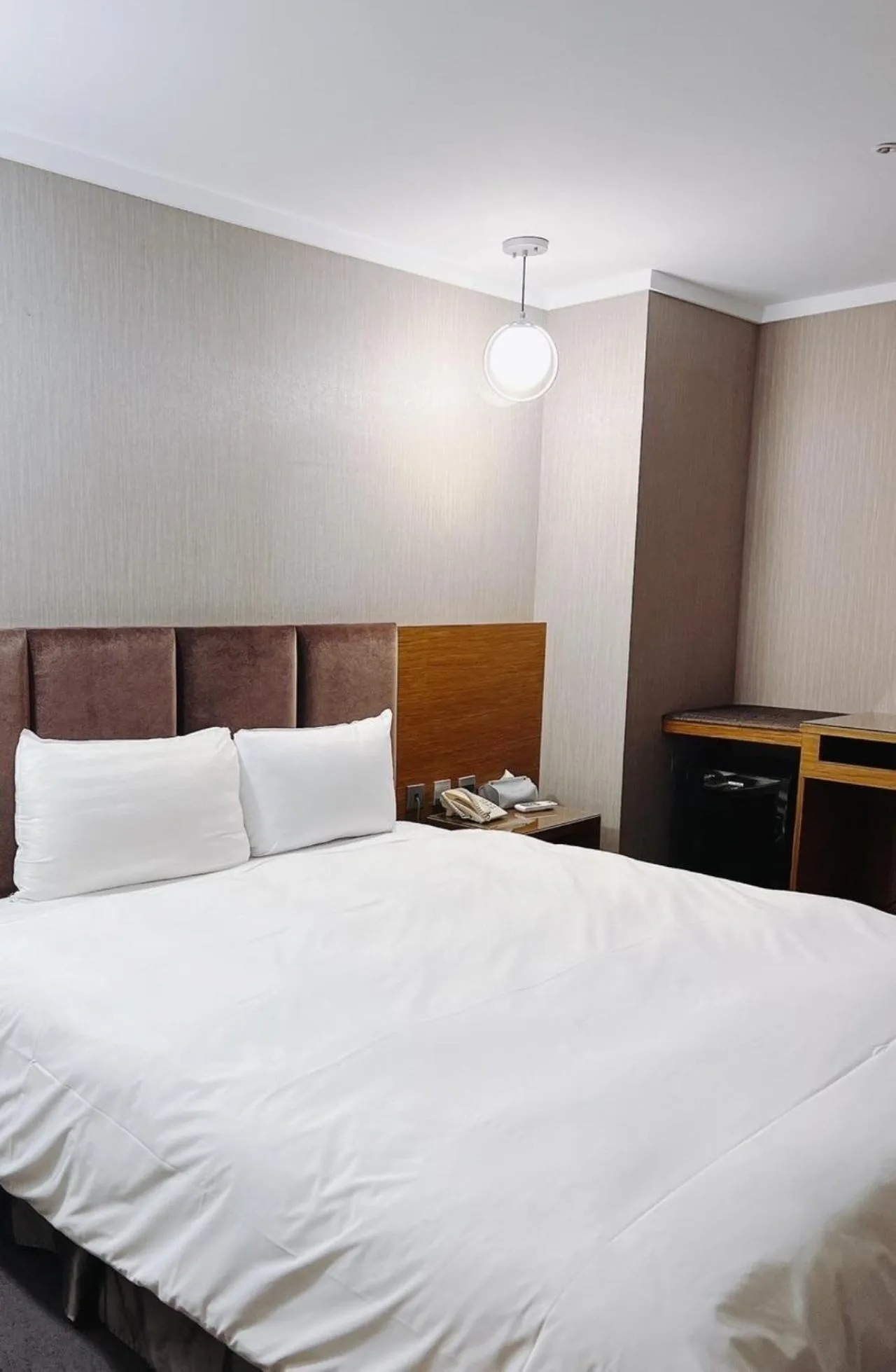 Bed in Shianghu Boutique Hotel