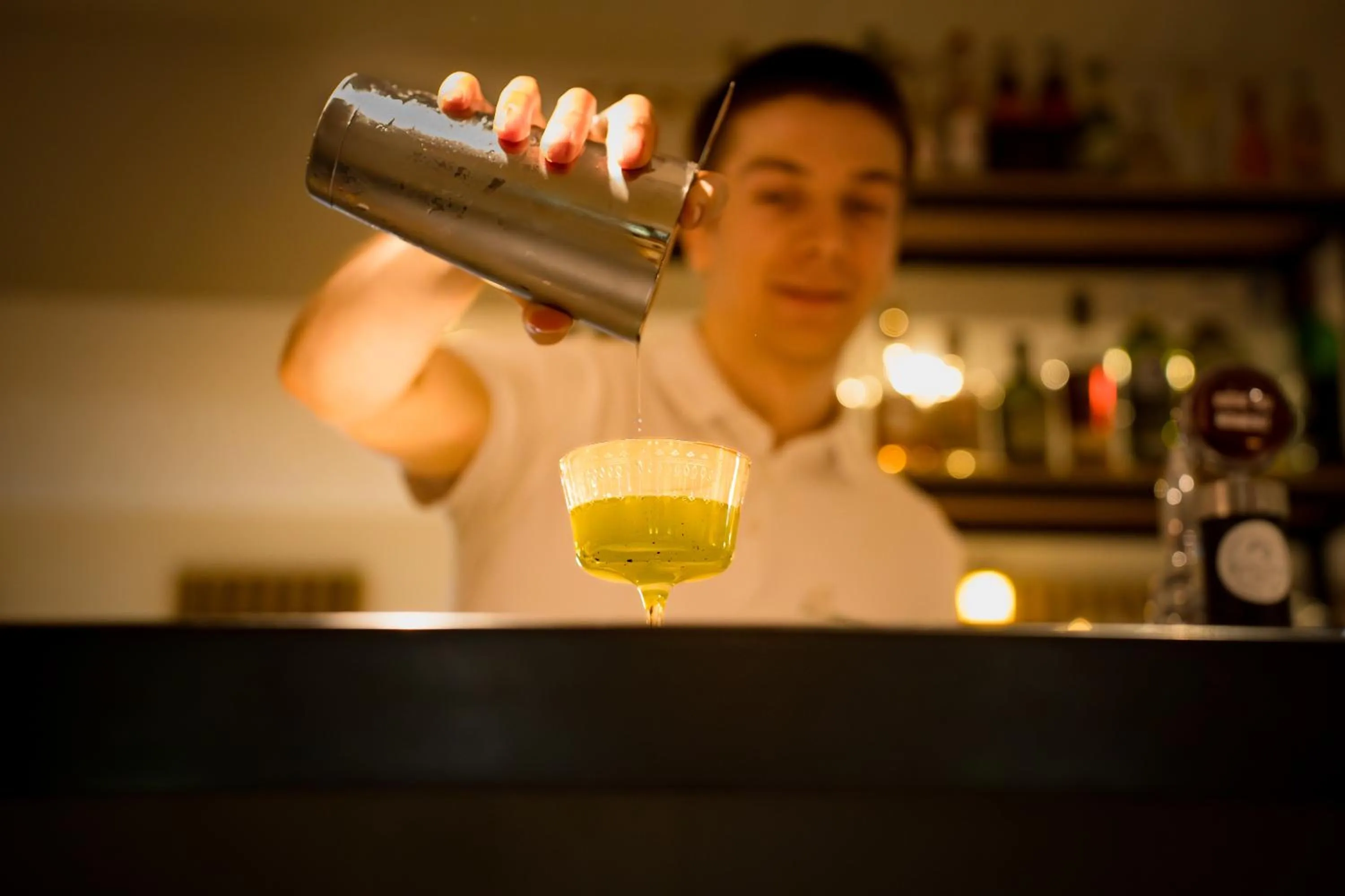 Lounge or bar in Bô Hôtels Ambronay